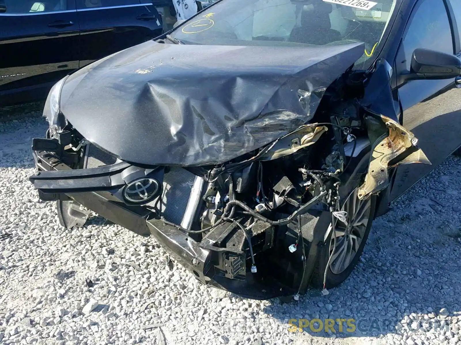 9 Photograph of a damaged car 2T1BURHEXKC164947 TOYOTA COROLLA 2019