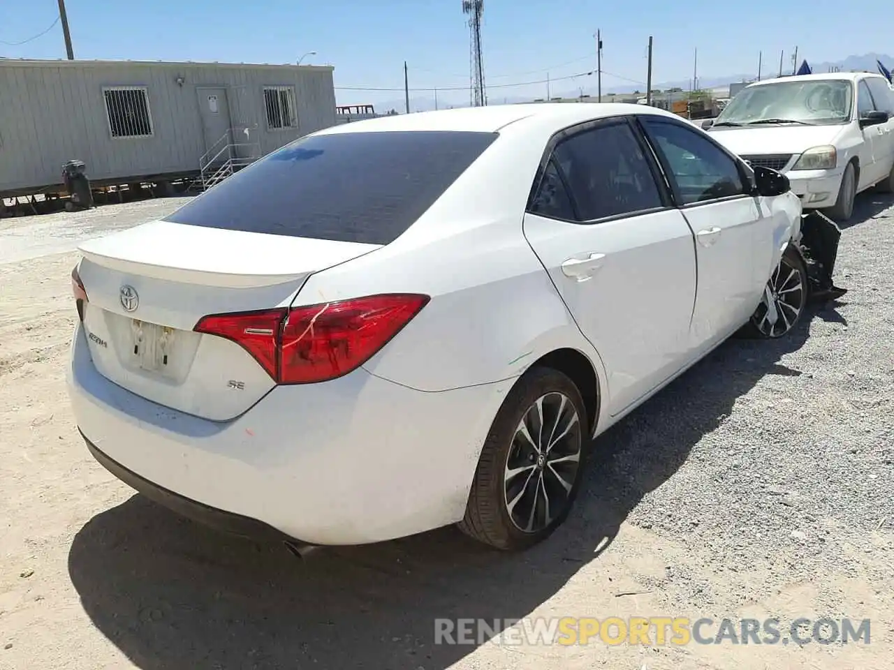 4 Photograph of a damaged car 2T1BURHEXKC165032 TOYOTA COROLLA 2019