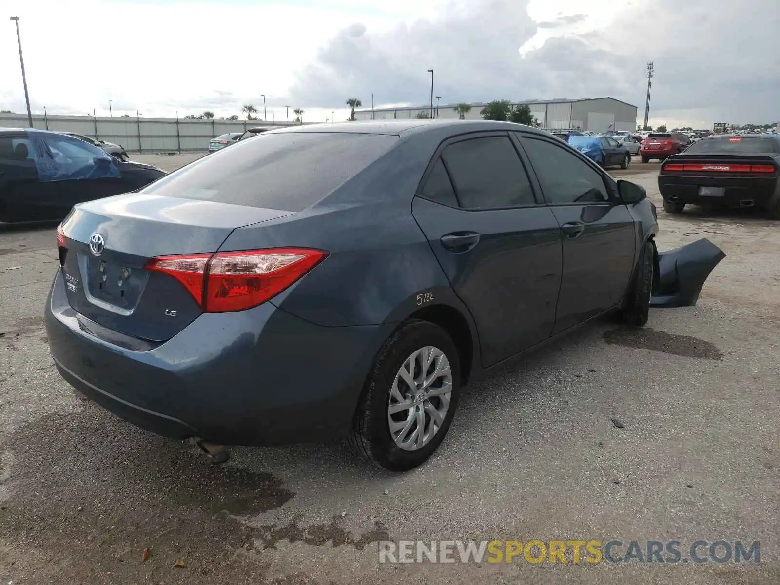 4 Photograph of a damaged car 2T1BURHEXKC165628 TOYOTA COROLLA 2019