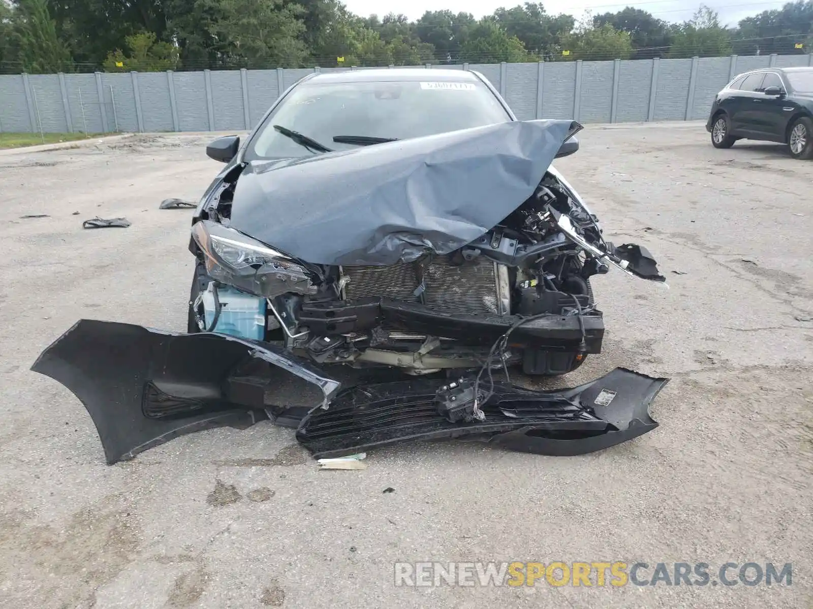 9 Photograph of a damaged car 2T1BURHEXKC165628 TOYOTA COROLLA 2019