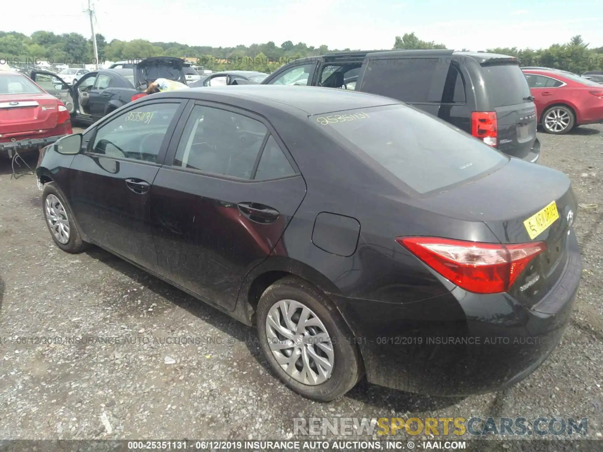 3 Photograph of a damaged car 2T1BURHEXKC166407 TOYOTA COROLLA 2019