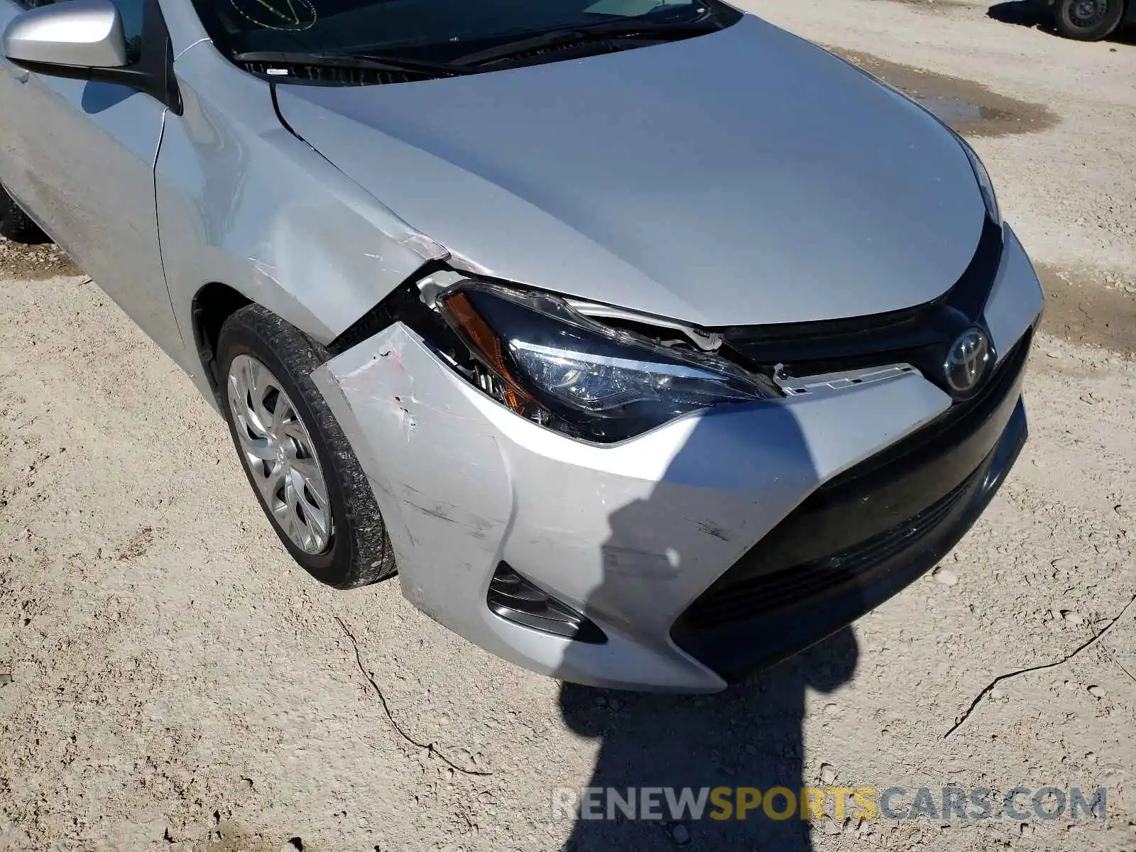 9 Photograph of a damaged car 2T1BURHEXKC167055 TOYOTA COROLLA 2019