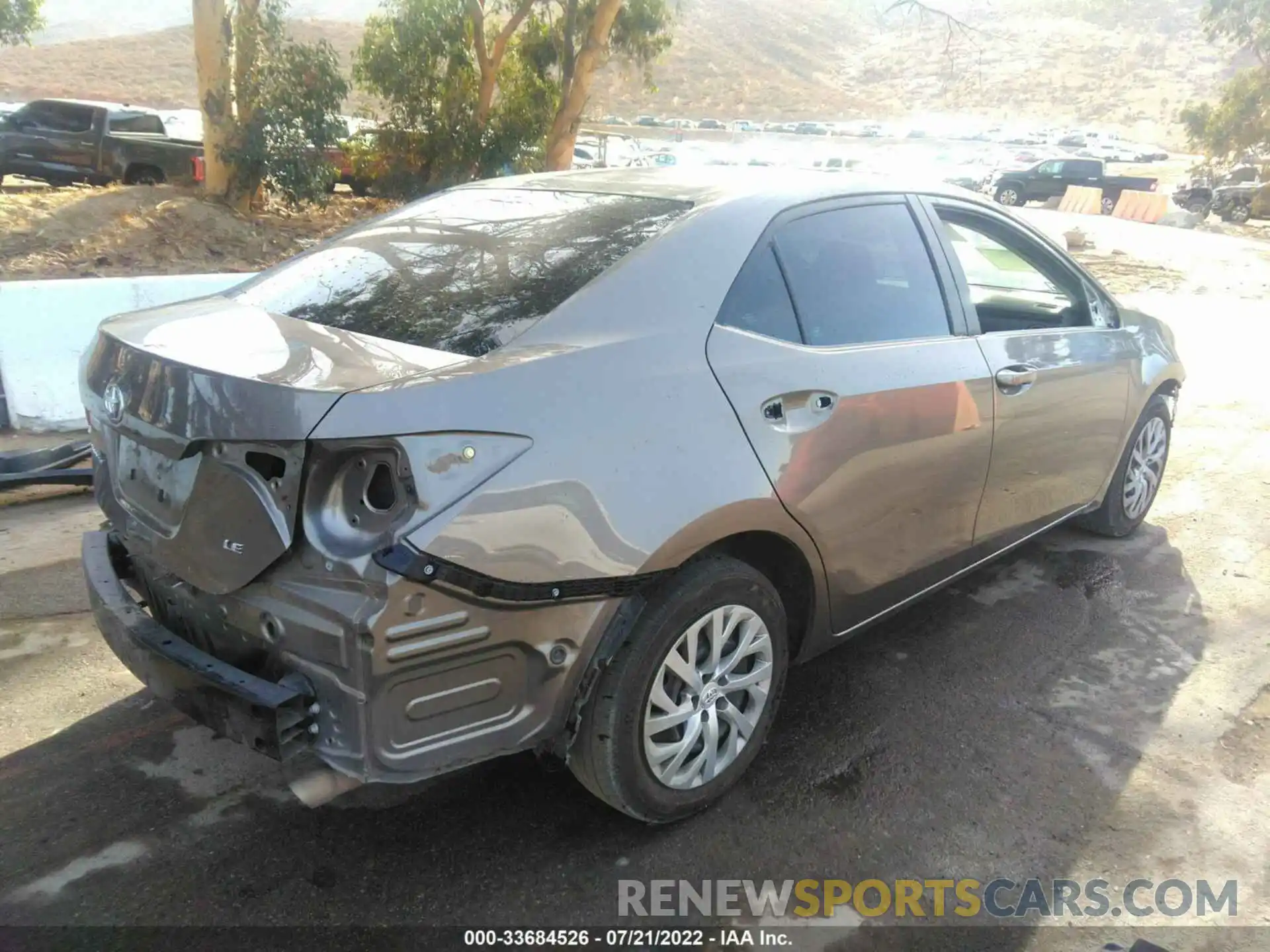 4 Photograph of a damaged car 2T1BURHEXKC168450 TOYOTA COROLLA 2019