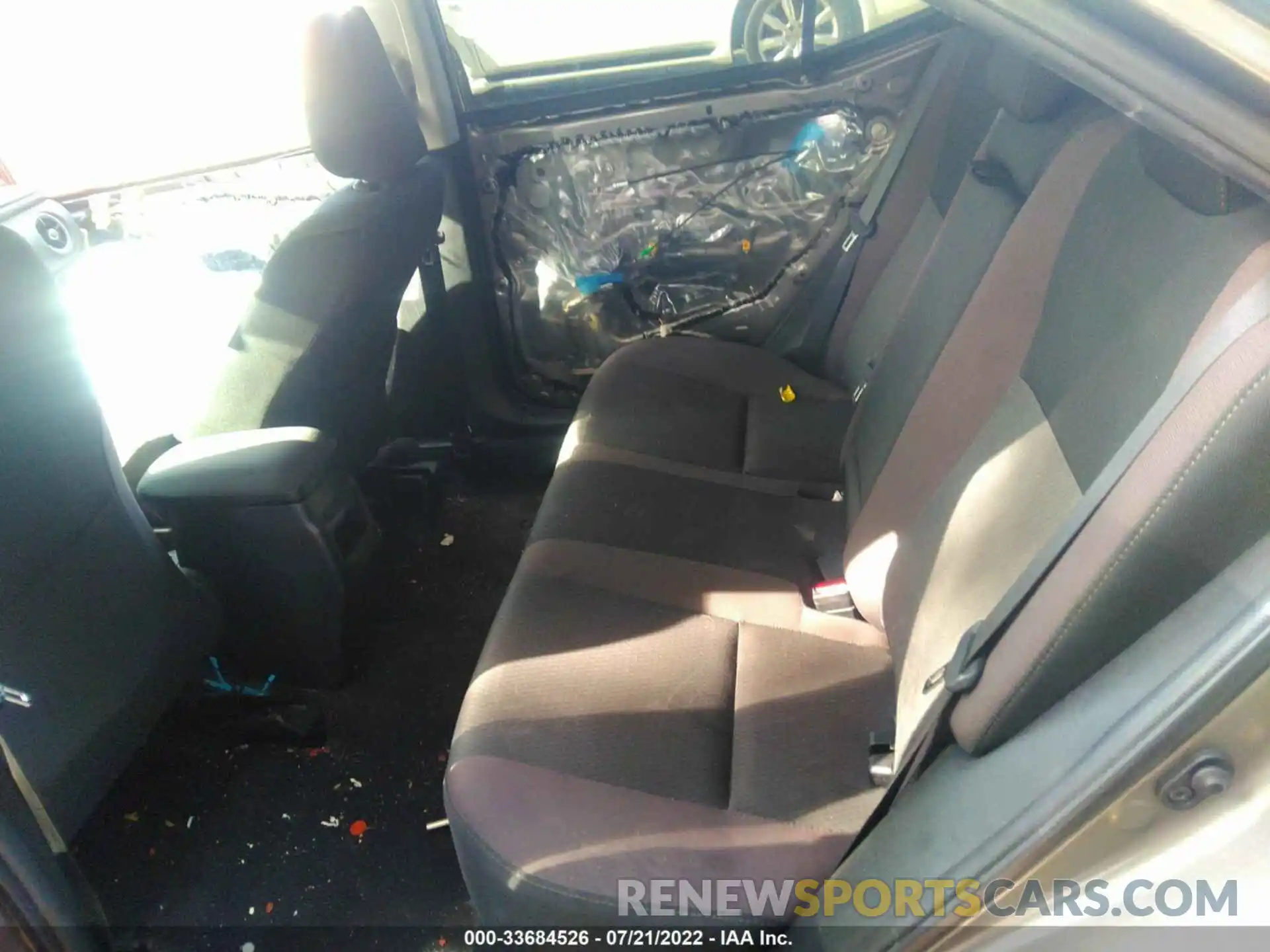 8 Photograph of a damaged car 2T1BURHEXKC168450 TOYOTA COROLLA 2019