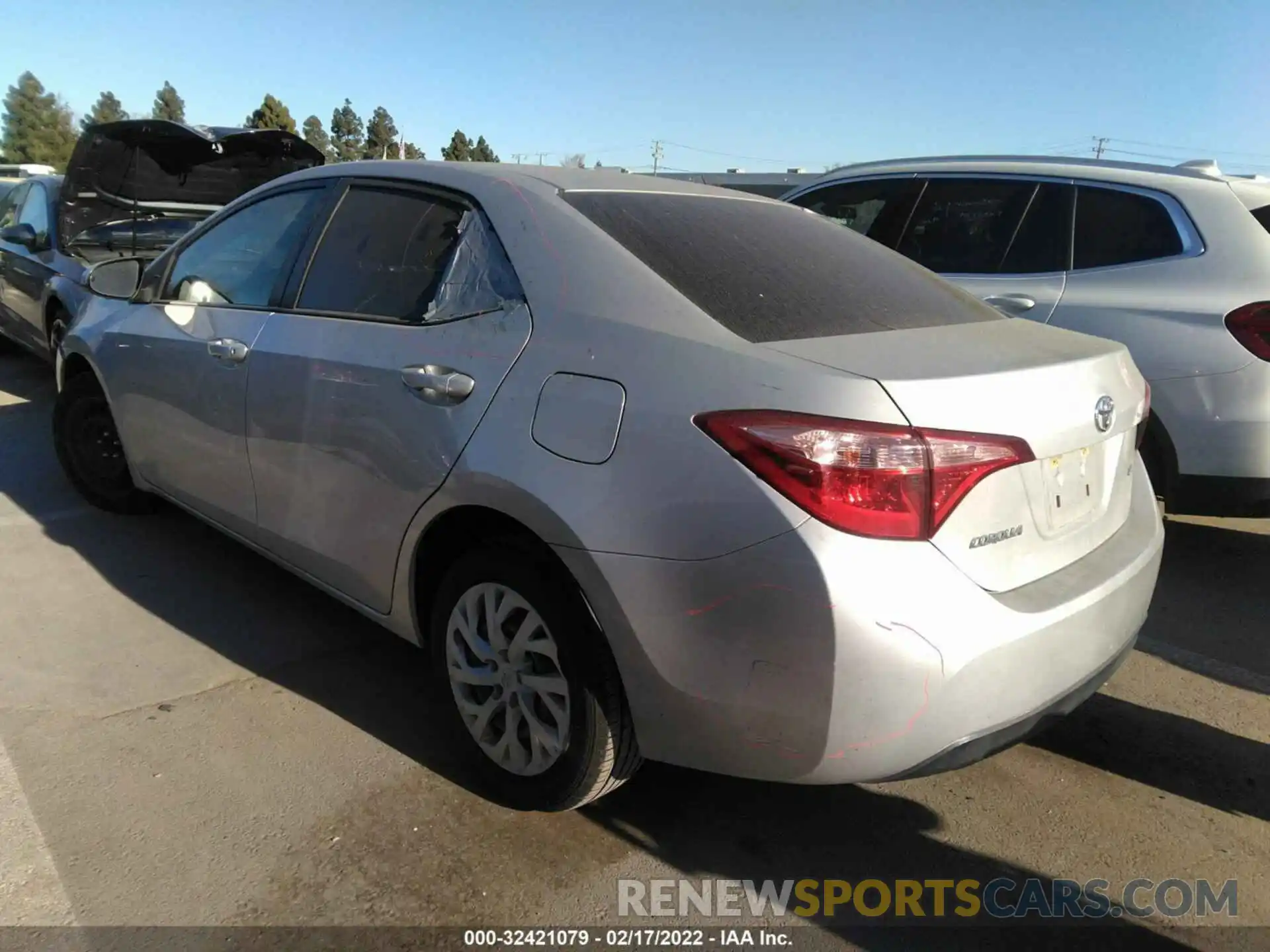 3 Photograph of a damaged car 2T1BURHEXKC169405 TOYOTA COROLLA 2019