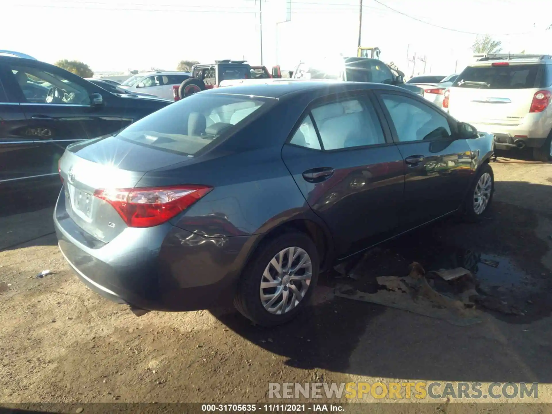 4 Photograph of a damaged car 2T1BURHEXKC169422 TOYOTA COROLLA 2019