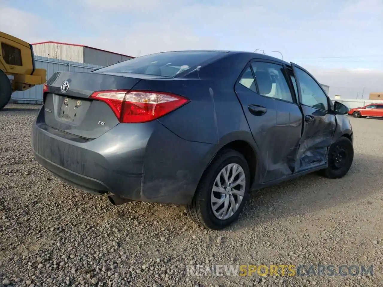 4 Photograph of a damaged car 2T1BURHEXKC170036 TOYOTA COROLLA 2019