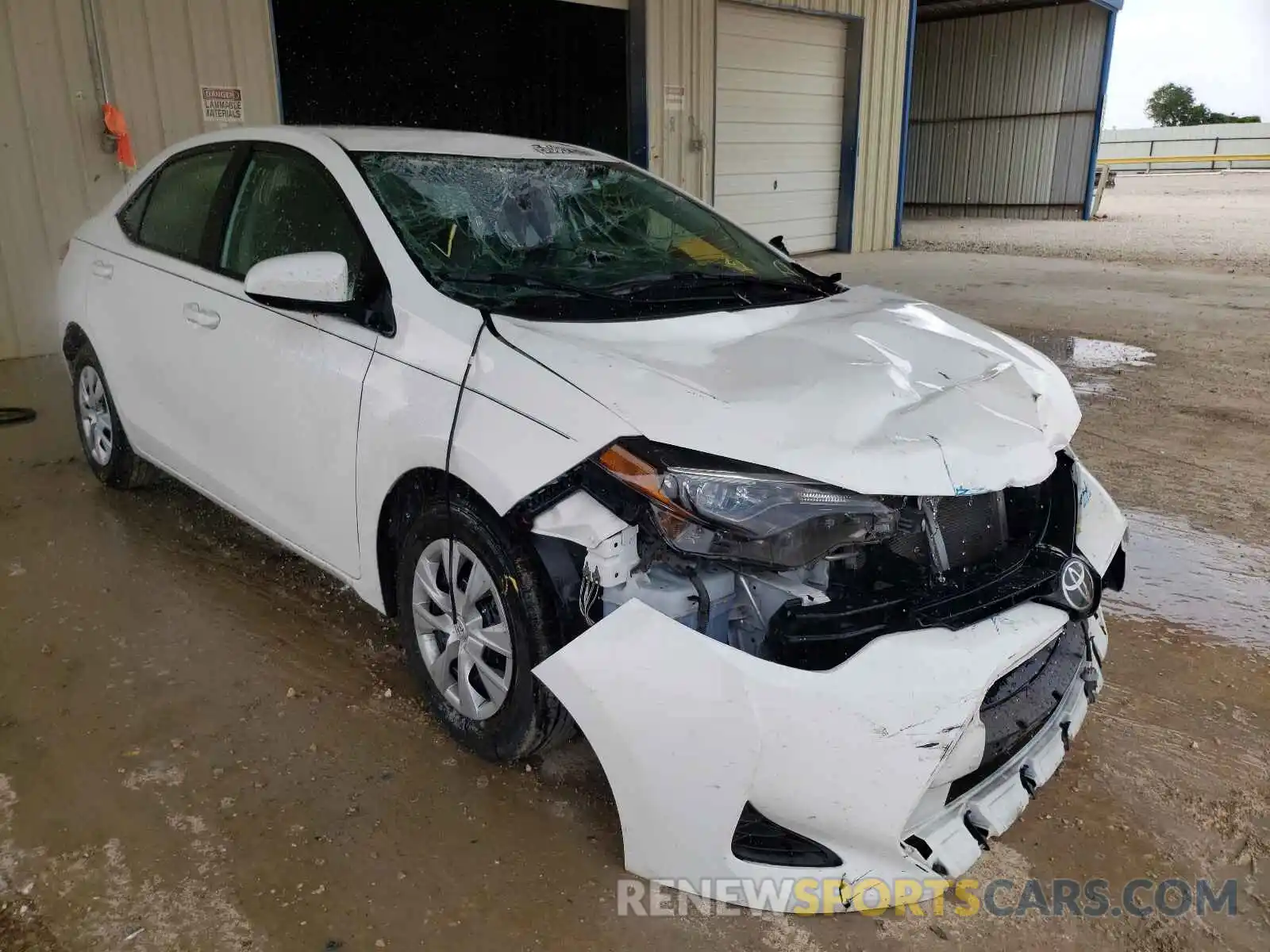 1 Photograph of a damaged car 2T1BURHEXKC170327 TOYOTA COROLLA 2019