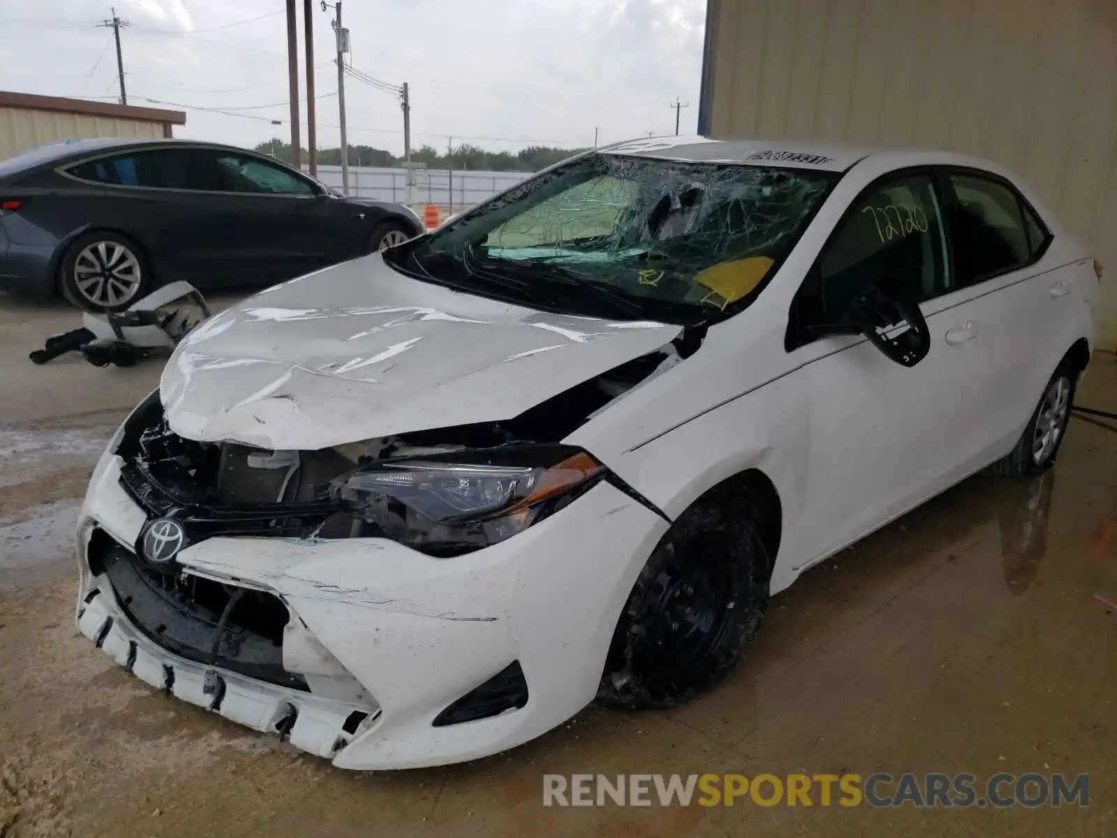 2 Photograph of a damaged car 2T1BURHEXKC170327 TOYOTA COROLLA 2019