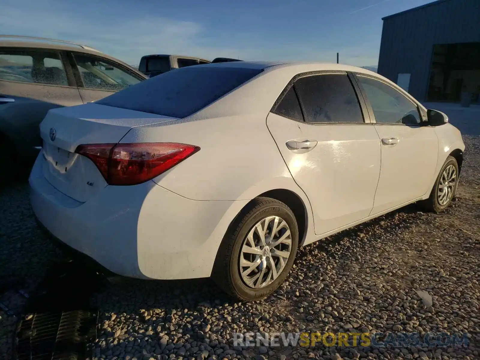 4 Photograph of a damaged car 2T1BURHEXKC171509 TOYOTA COROLLA 2019