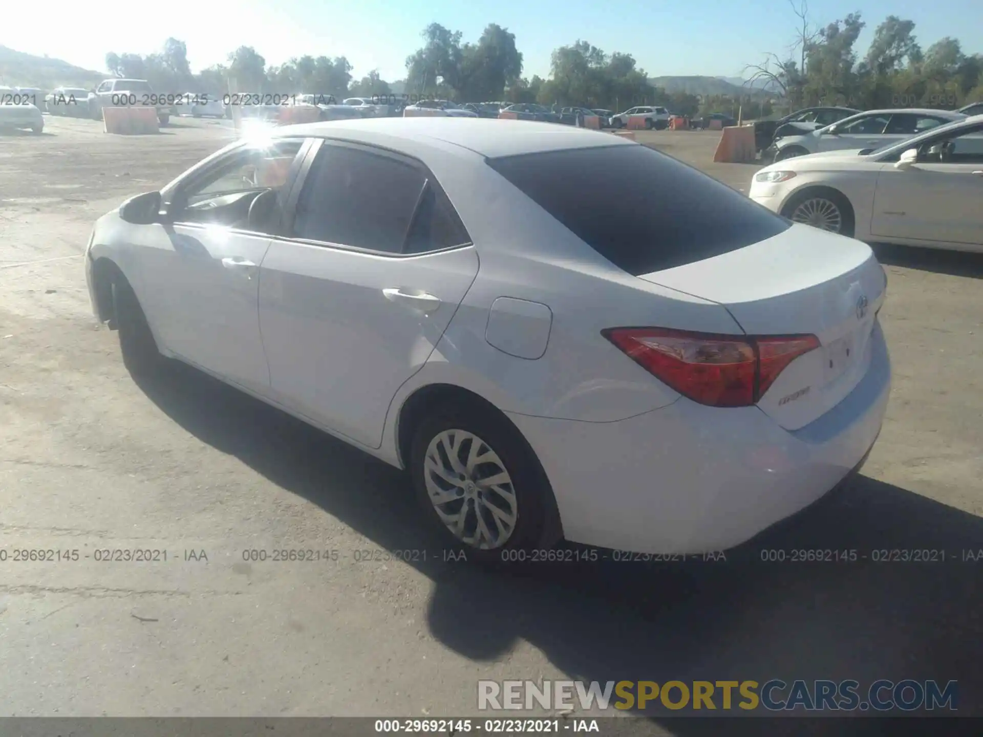 3 Photograph of a damaged car 2T1BURHEXKC171588 TOYOTA COROLLA 2019