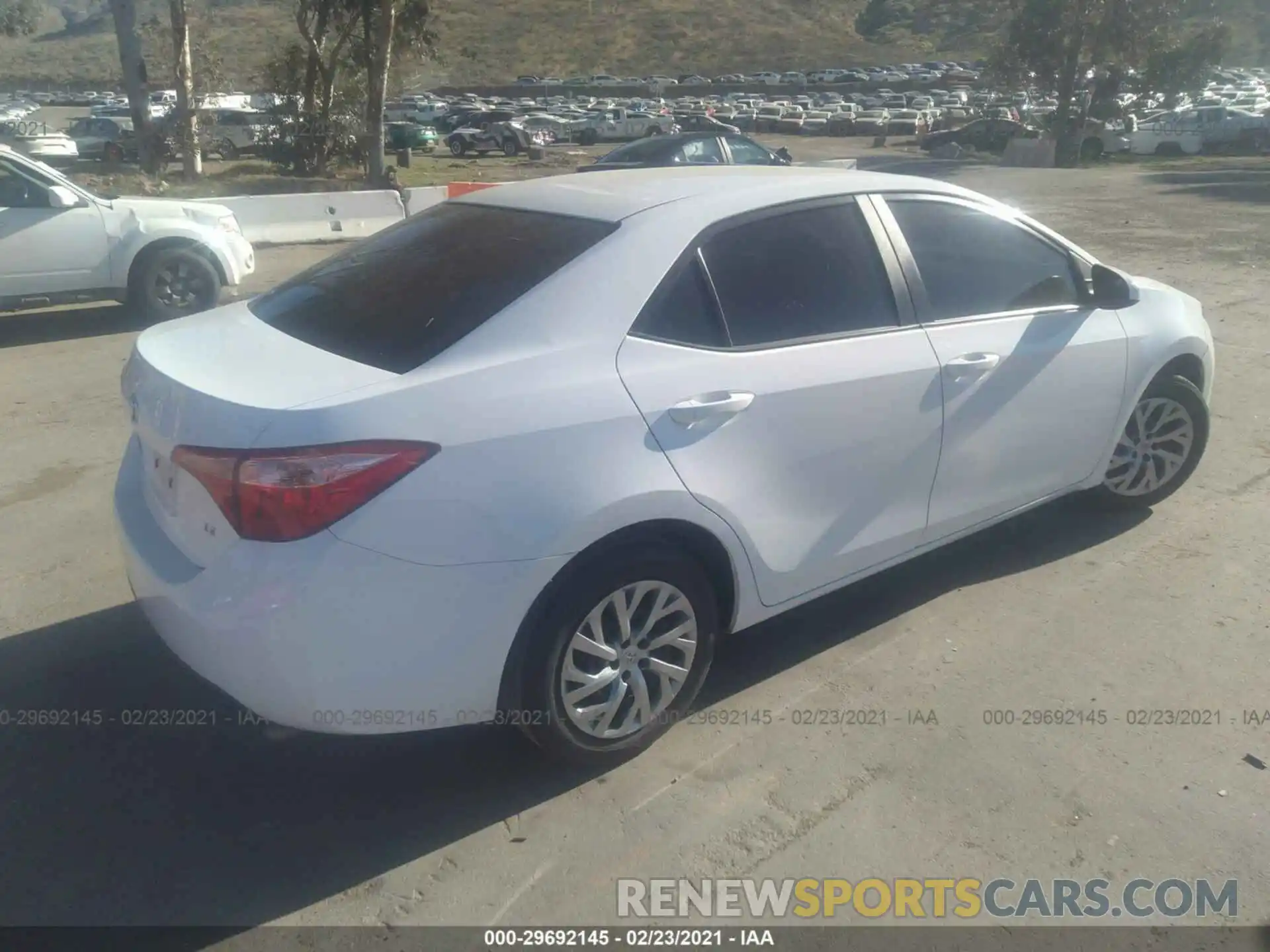 4 Photograph of a damaged car 2T1BURHEXKC171588 TOYOTA COROLLA 2019