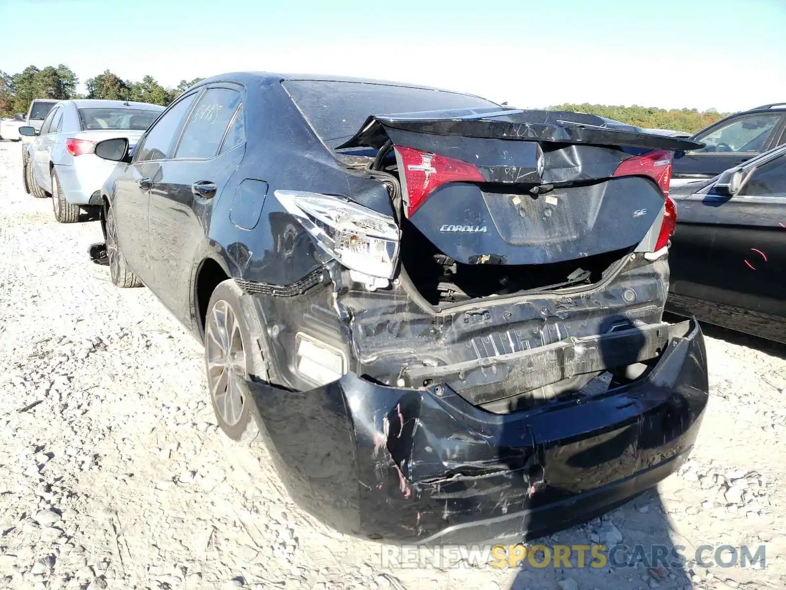 3 Photograph of a damaged car 2T1BURHEXKC171655 TOYOTA COROLLA 2019