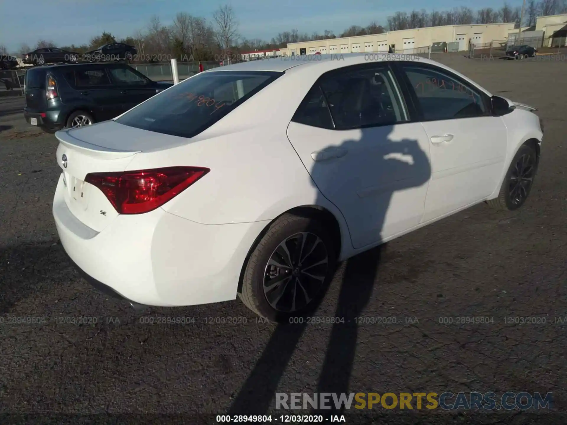 4 Photograph of a damaged car 2T1BURHEXKC171770 TOYOTA COROLLA 2019