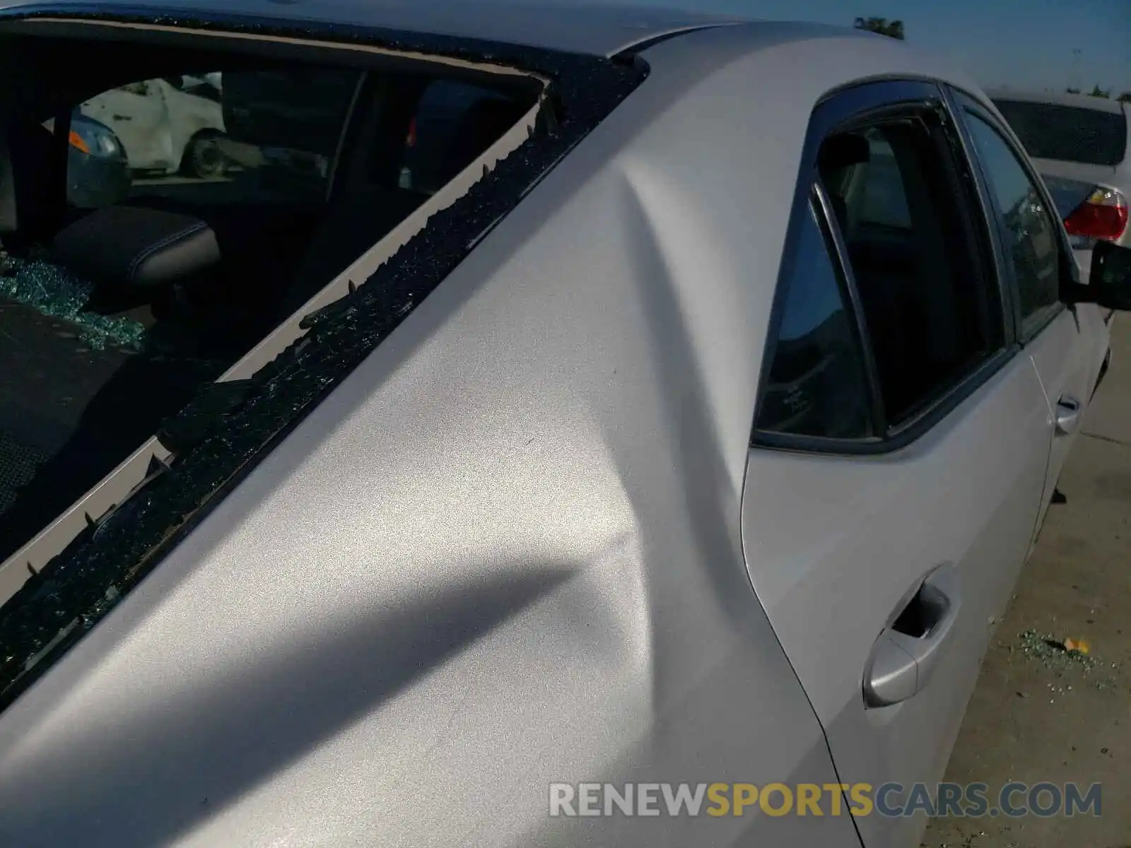 9 Photograph of a damaged car 2T1BURHEXKC171929 TOYOTA COROLLA 2019