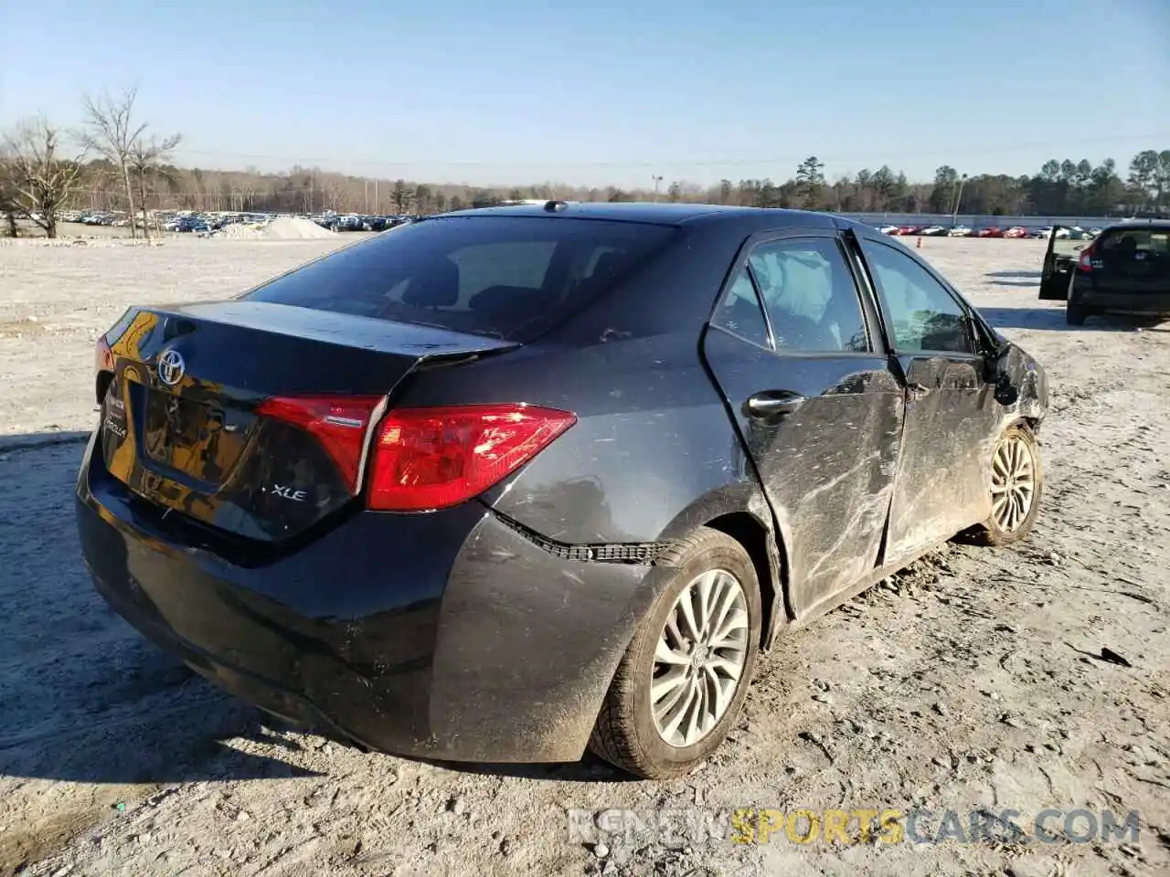 4 Photograph of a damaged car 2T1BURHEXKC173292 TOYOTA COROLLA 2019