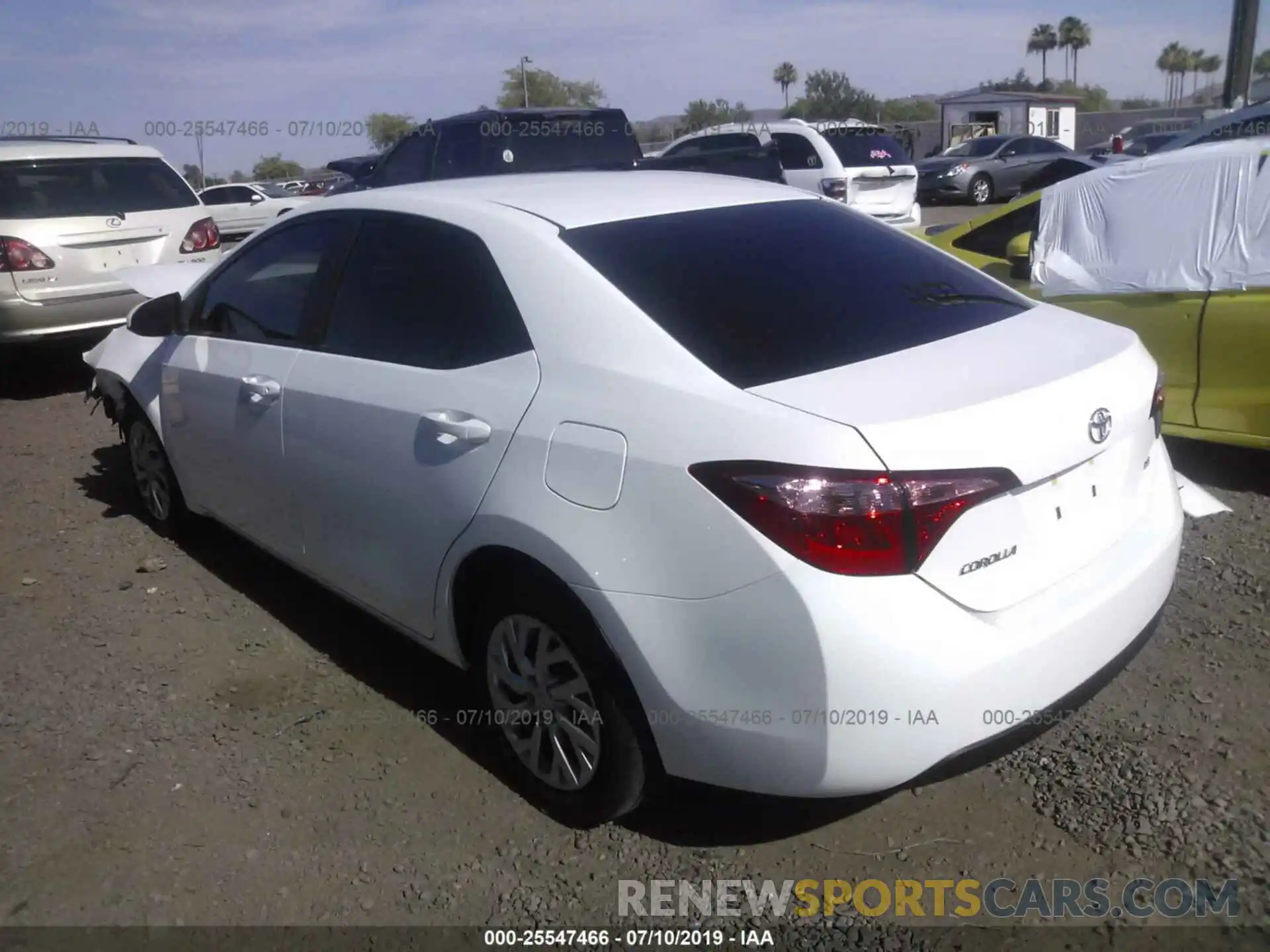 3 Photograph of a damaged car 2T1BURHEXKC175026 TOYOTA COROLLA 2019