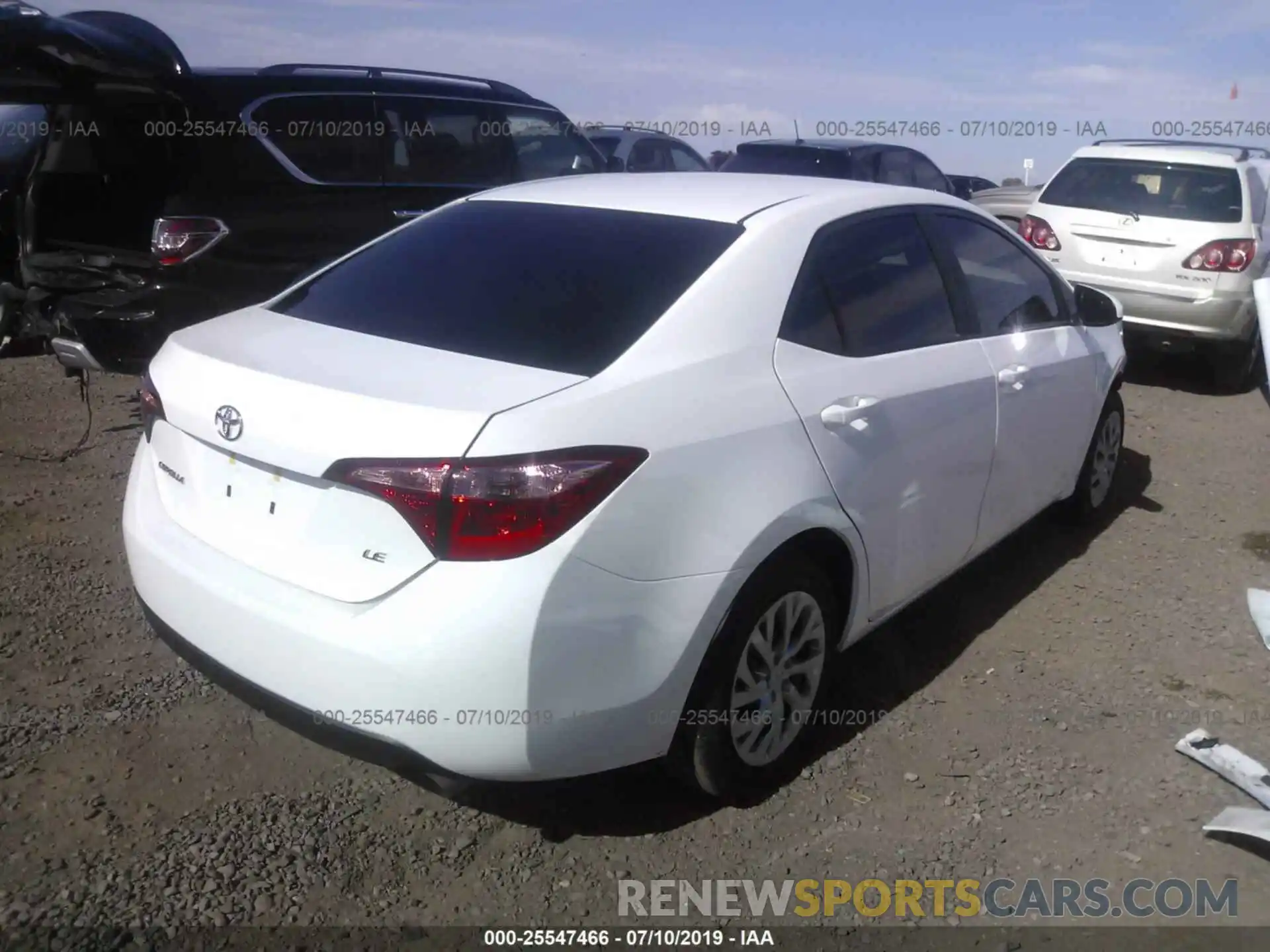 4 Photograph of a damaged car 2T1BURHEXKC175026 TOYOTA COROLLA 2019