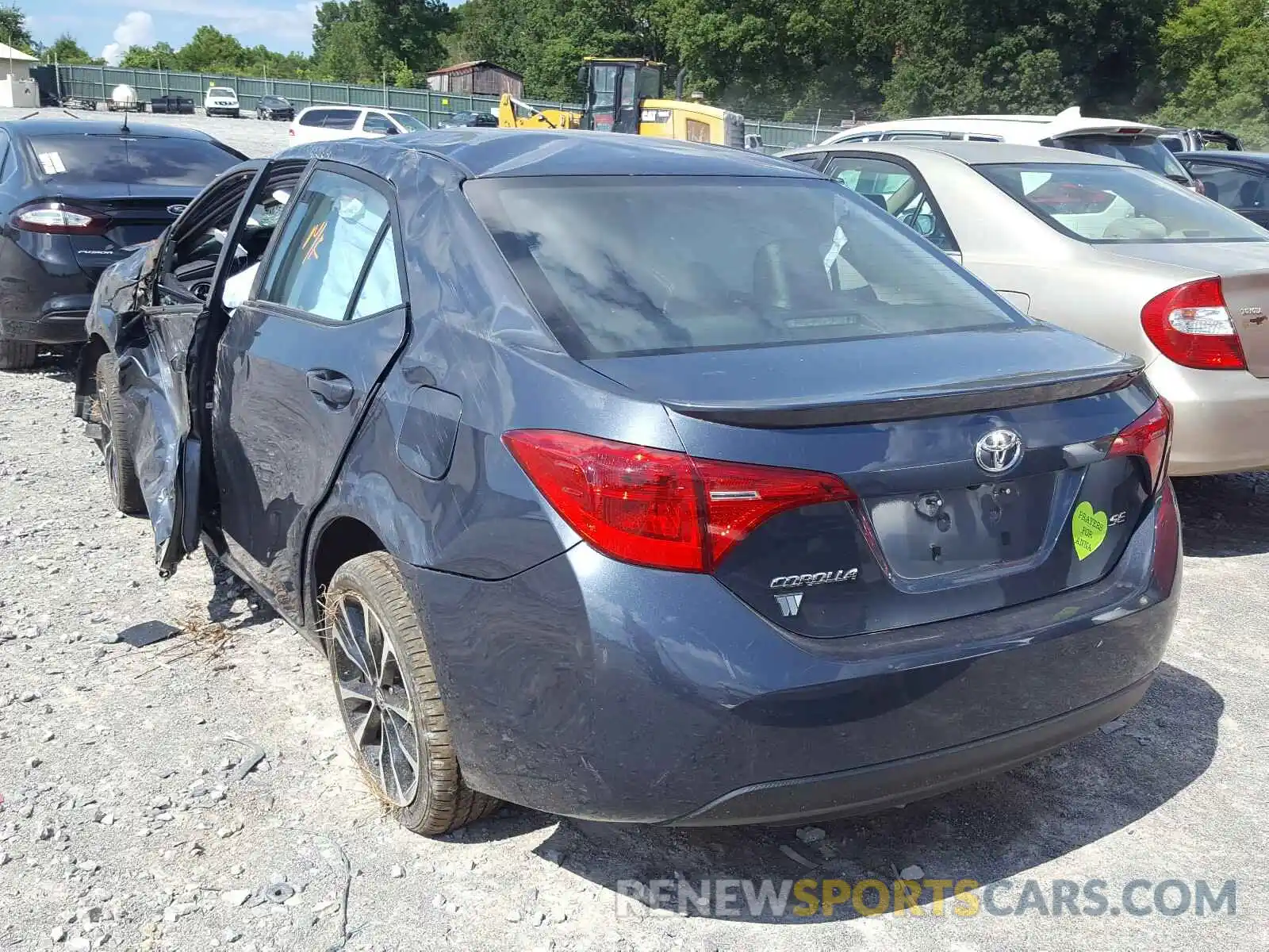 3 Photograph of a damaged car 2T1BURHEXKC175625 TOYOTA COROLLA 2019