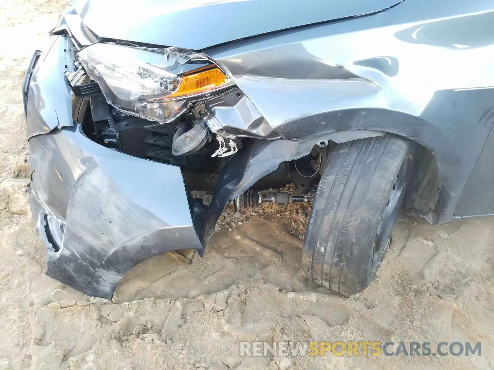 9 Photograph of a damaged car 2T1BURHEXKC179383 TOYOTA COROLLA 2019