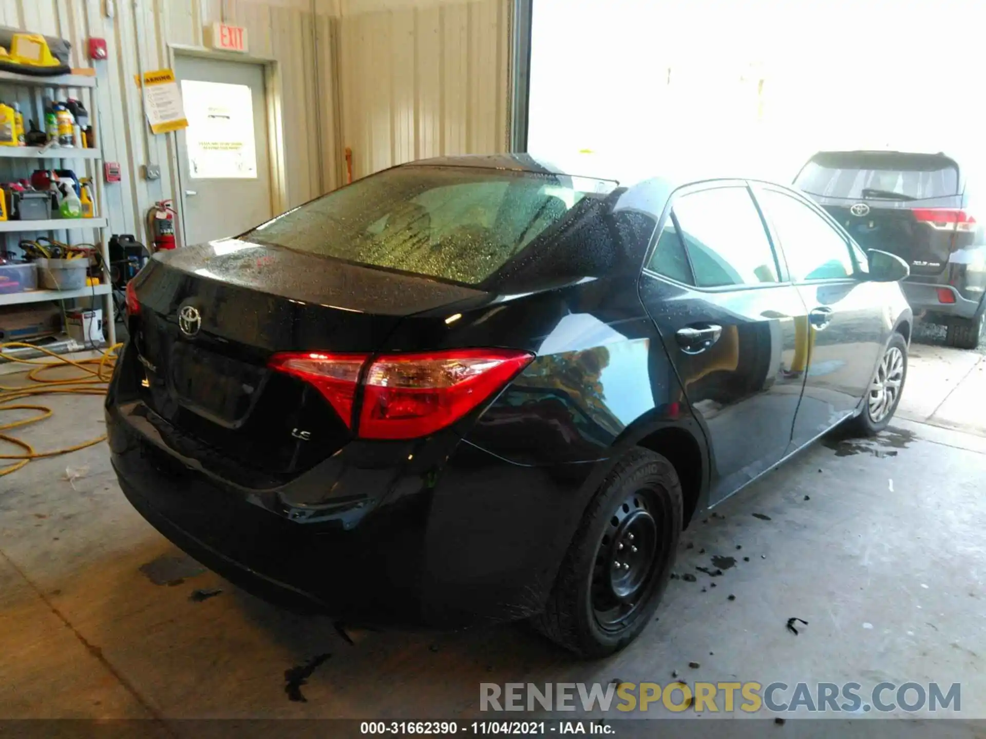 4 Photograph of a damaged car 2T1BURHEXKC179691 TOYOTA COROLLA 2019