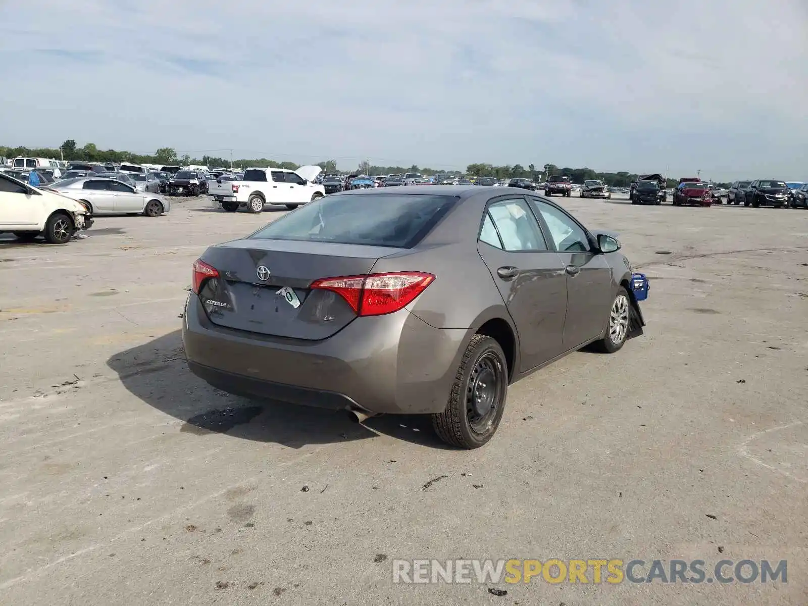 4 Photograph of a damaged car 2T1BURHEXKC181005 TOYOTA COROLLA 2019