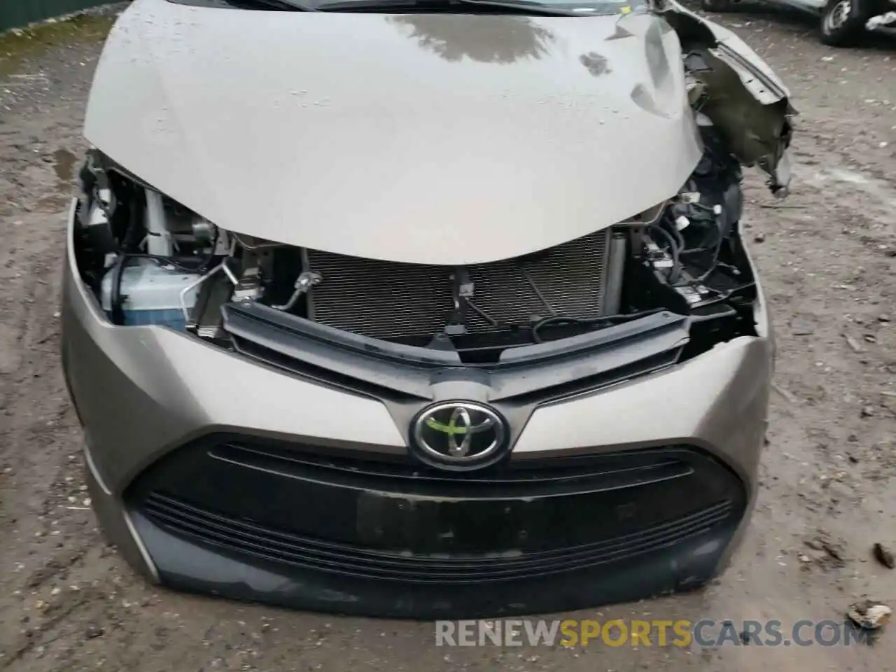 9 Photograph of a damaged car 2T1BURHEXKC181120 TOYOTA COROLLA 2019