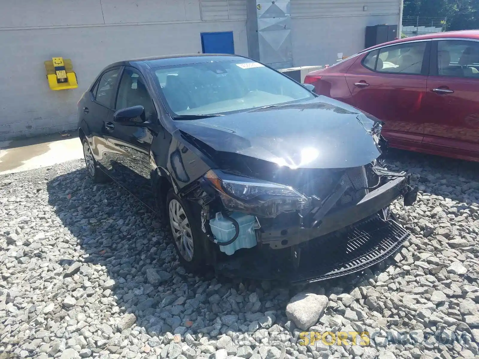 1 Photograph of a damaged car 2T1BURHEXKC181375 TOYOTA COROLLA 2019