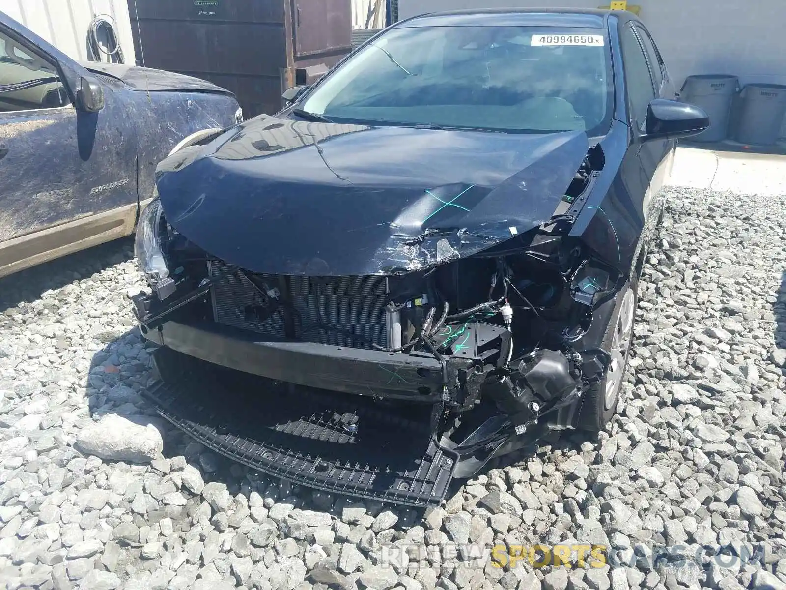 9 Photograph of a damaged car 2T1BURHEXKC181375 TOYOTA COROLLA 2019