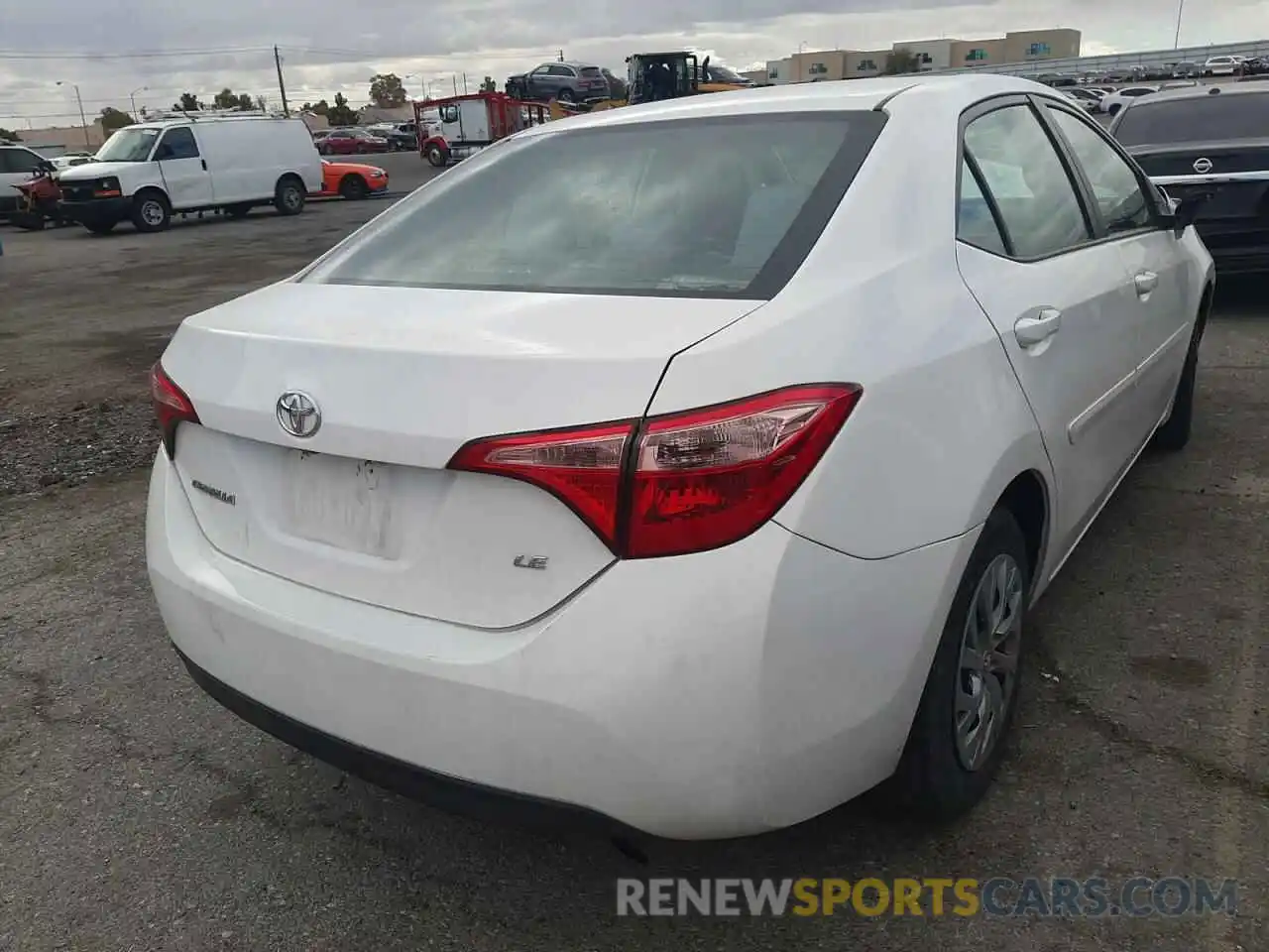 4 Photograph of a damaged car 2T1BURHEXKC181487 TOYOTA COROLLA 2019