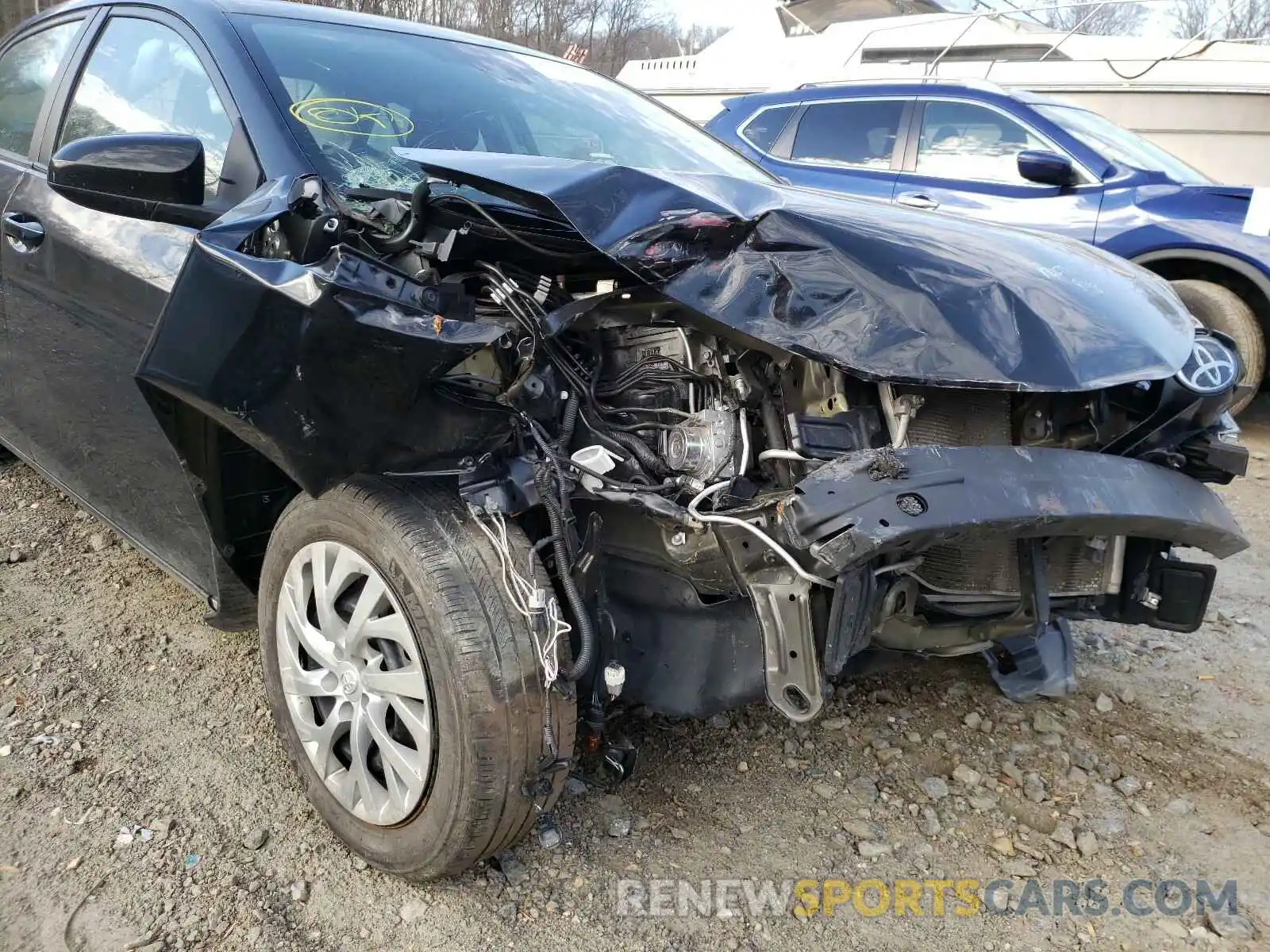 9 Photograph of a damaged car 2T1BURHEXKC181781 TOYOTA COROLLA 2019