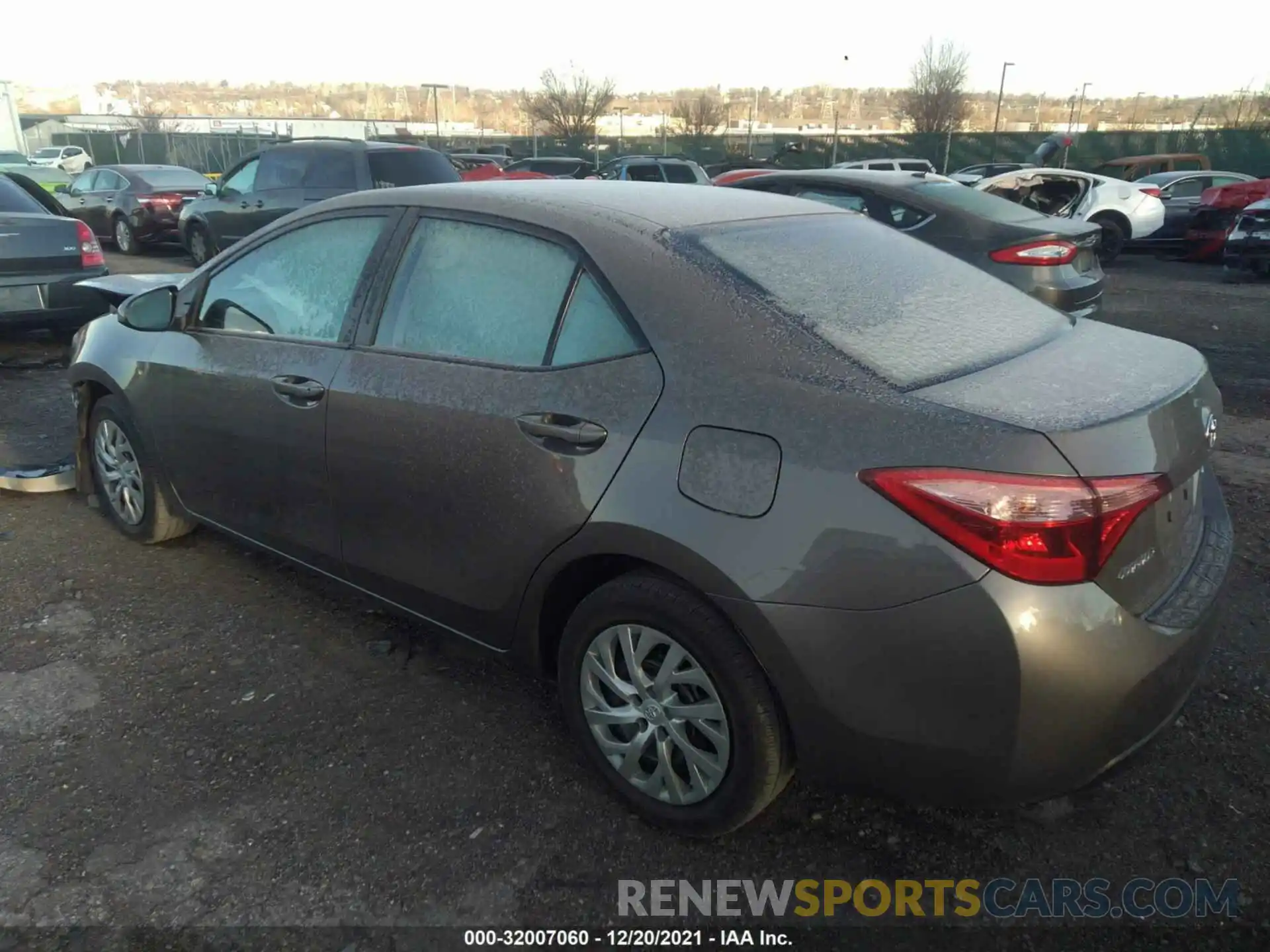 3 Photograph of a damaged car 2T1BURHEXKC182686 TOYOTA COROLLA 2019