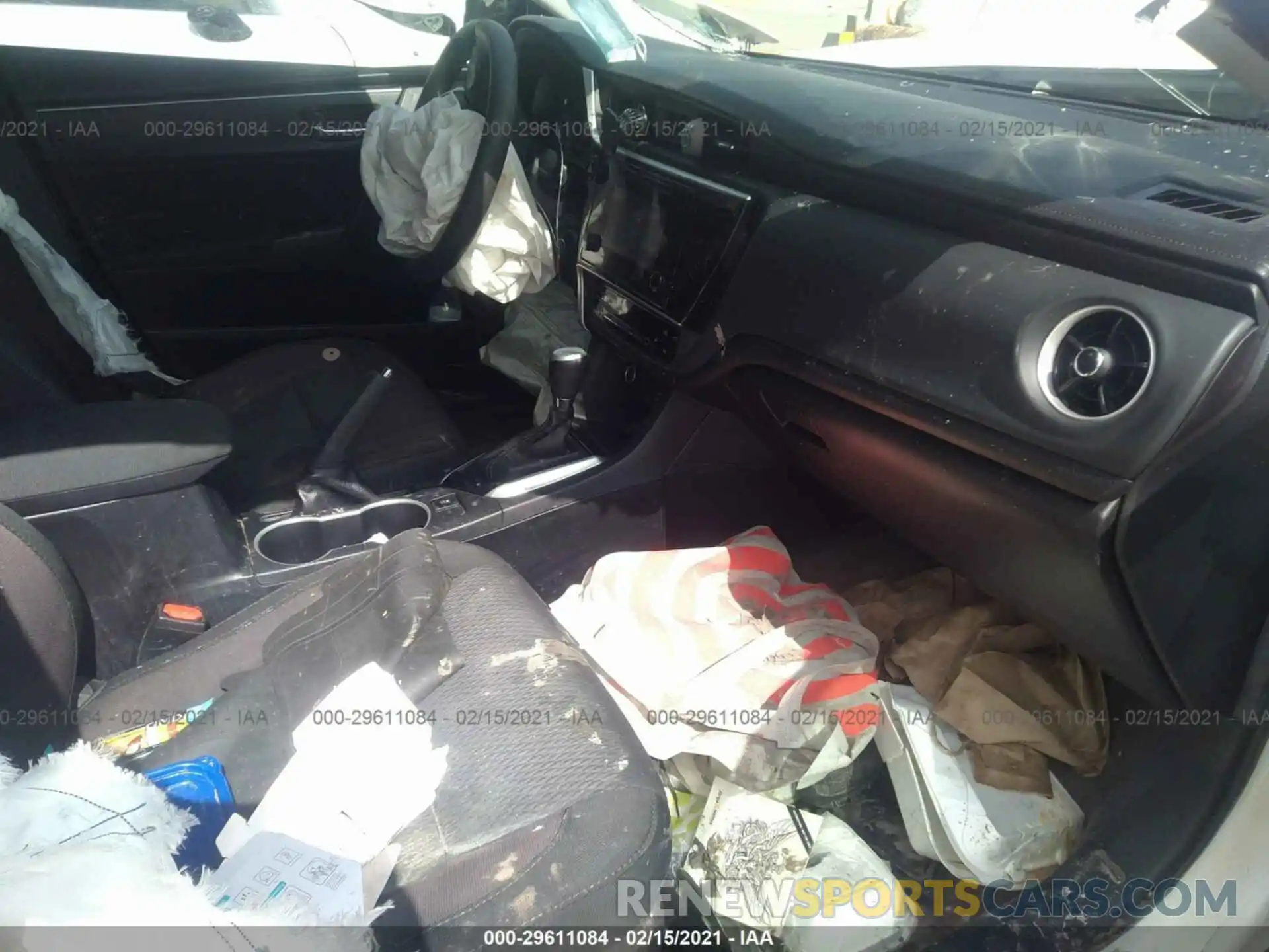 5 Photograph of a damaged car 2T1BURHEXKC182879 TOYOTA COROLLA 2019