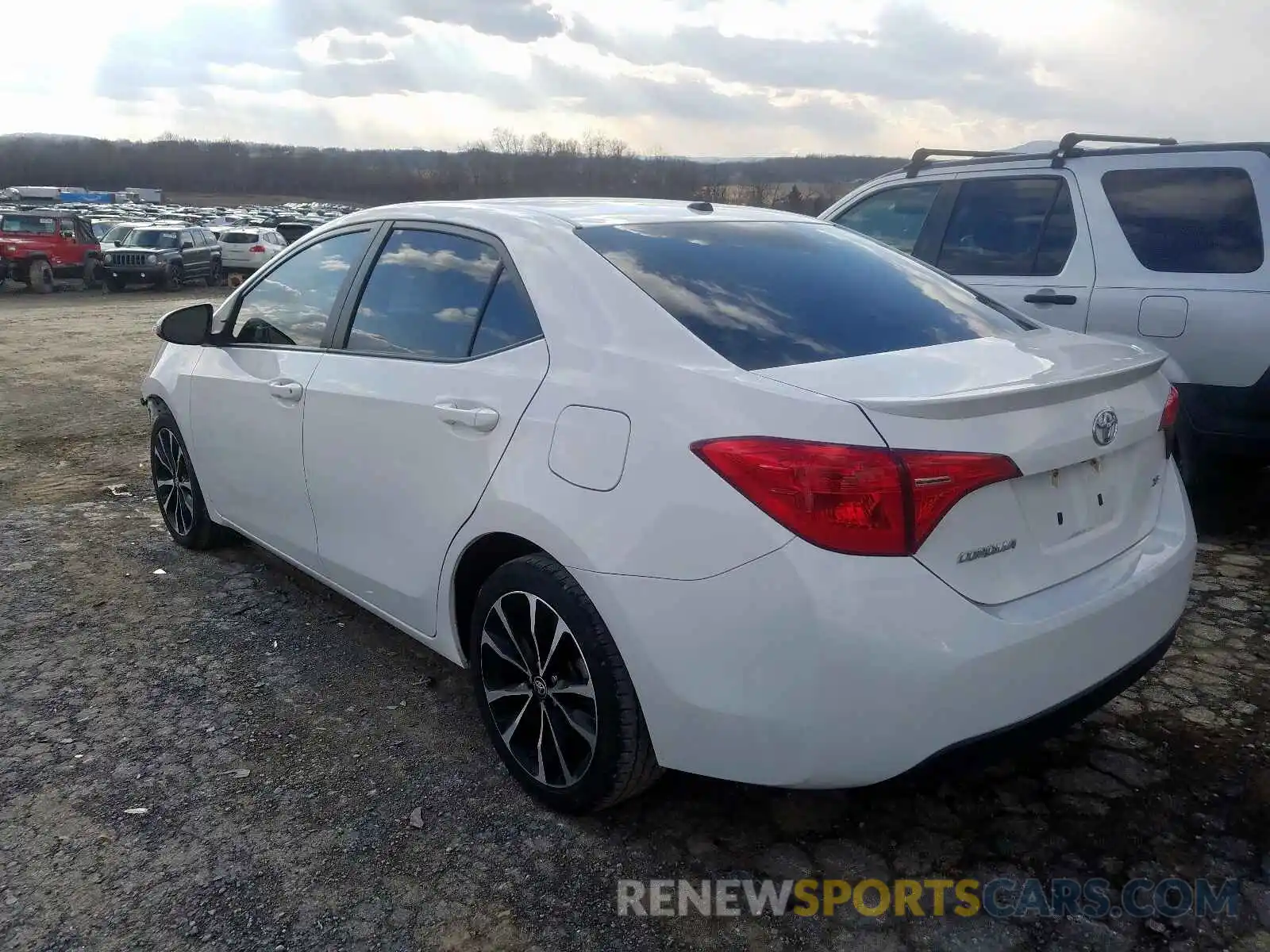 3 Photograph of a damaged car 2T1BURHEXKC183532 TOYOTA COROLLA 2019