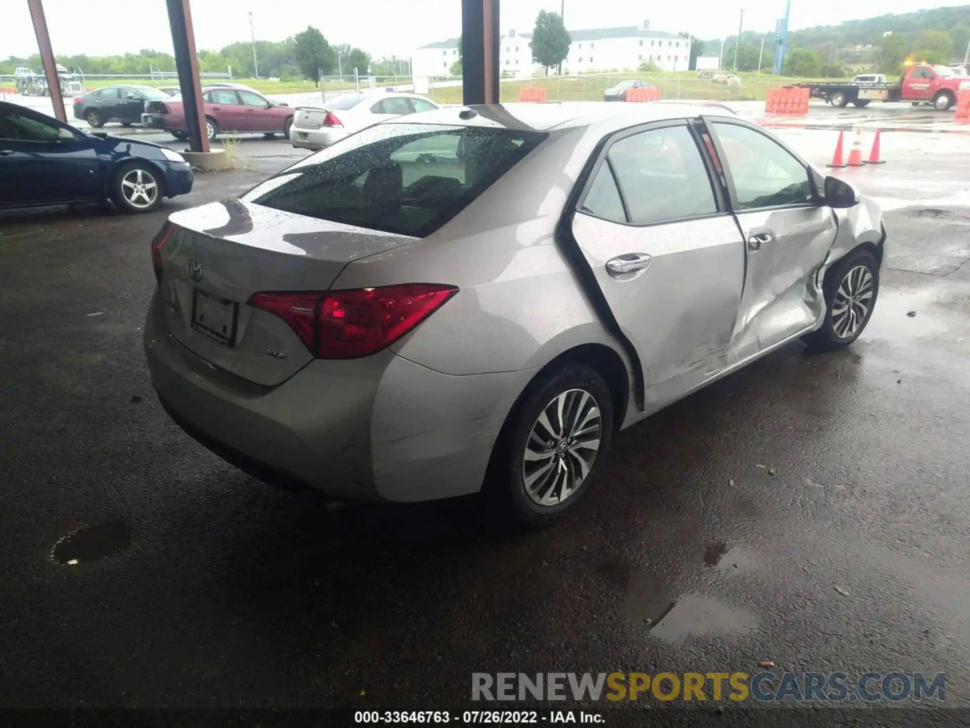 4 Photograph of a damaged car 2T1BURHEXKC186415 TOYOTA COROLLA 2019