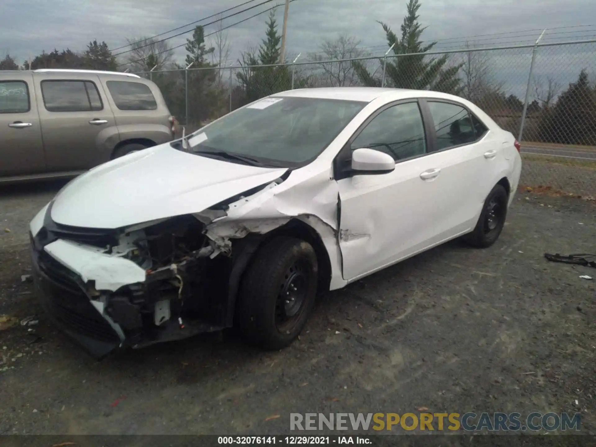 2 Photograph of a damaged car 2T1BURHEXKC187676 TOYOTA COROLLA 2019