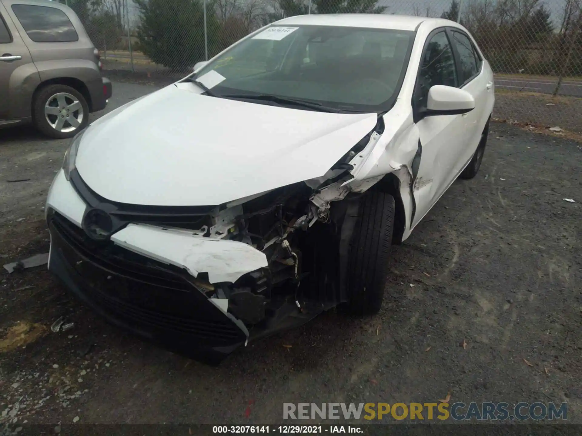 6 Photograph of a damaged car 2T1BURHEXKC187676 TOYOTA COROLLA 2019