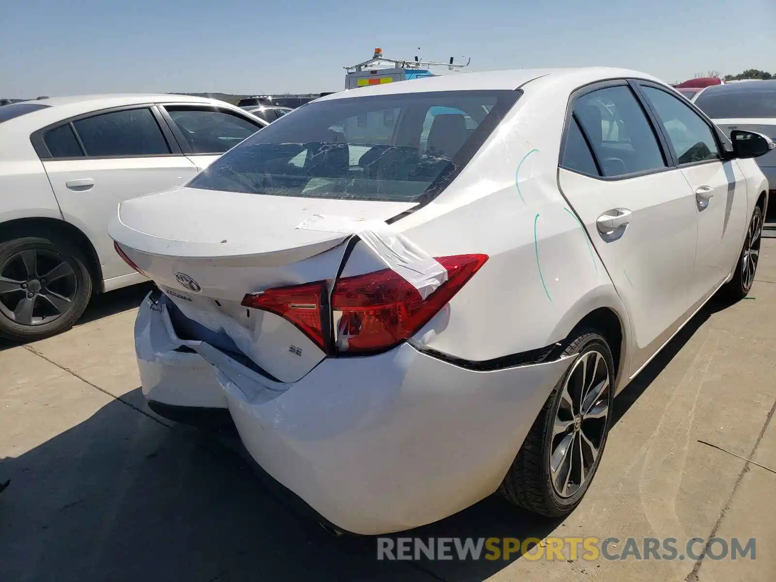 4 Photograph of a damaged car 2T1BURHEXKC189668 TOYOTA COROLLA 2019