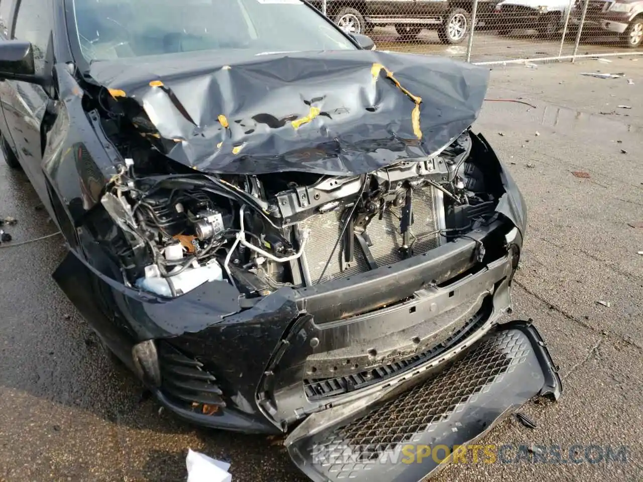 9 Photograph of a damaged car 2T1BURHEXKC190464 TOYOTA COROLLA 2019