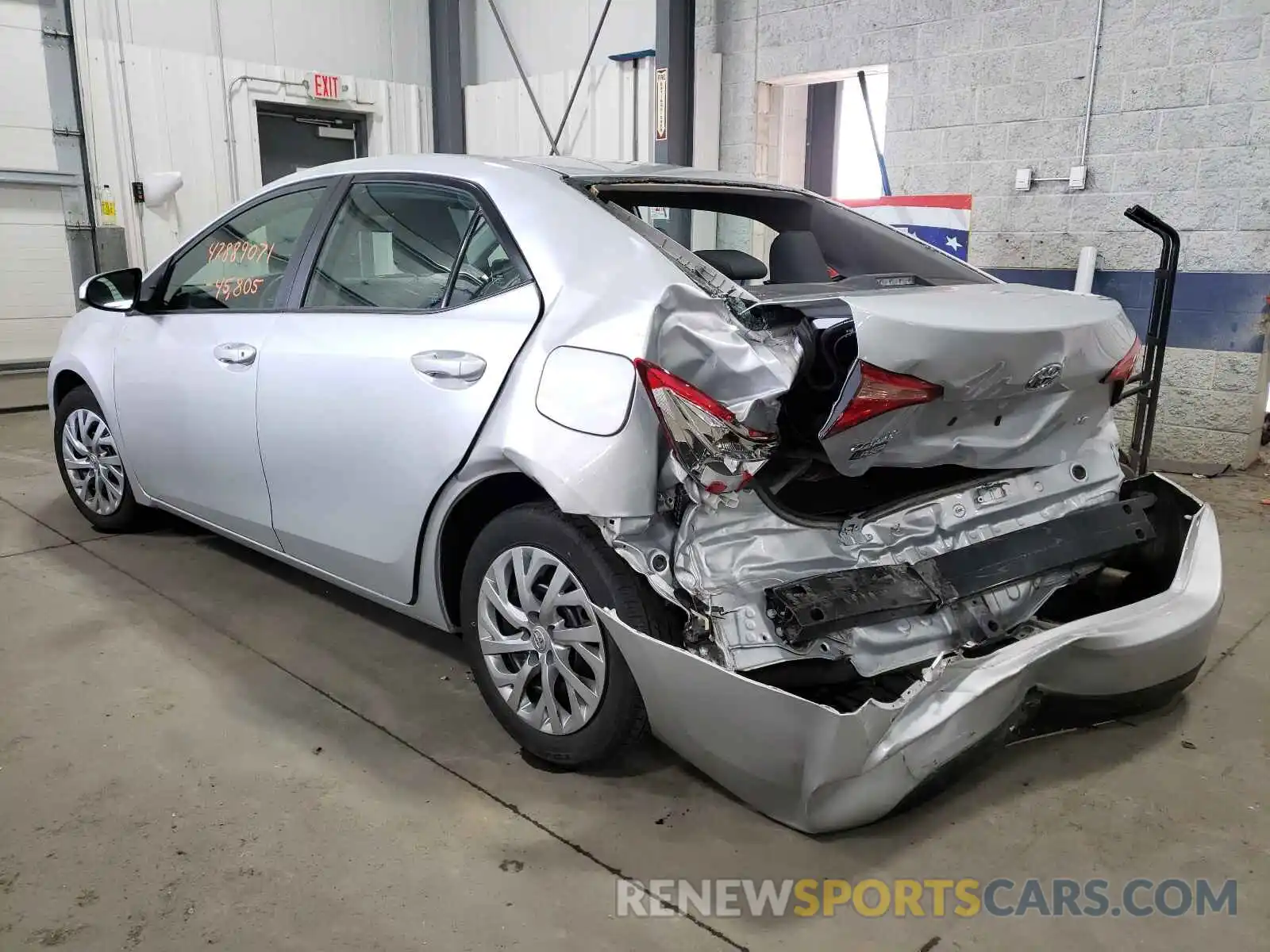 3 Photograph of a damaged car 2T1BURHEXKC190612 TOYOTA COROLLA 2019