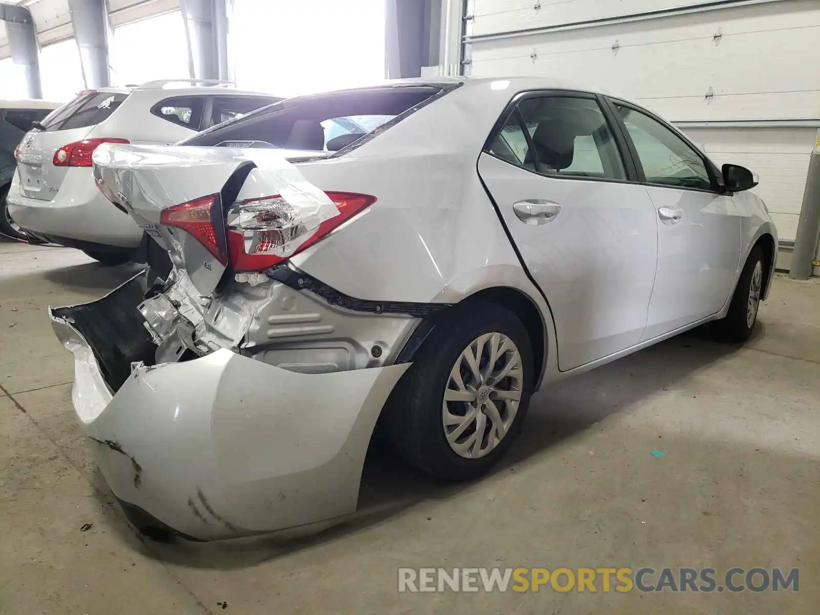 4 Photograph of a damaged car 2T1BURHEXKC190612 TOYOTA COROLLA 2019