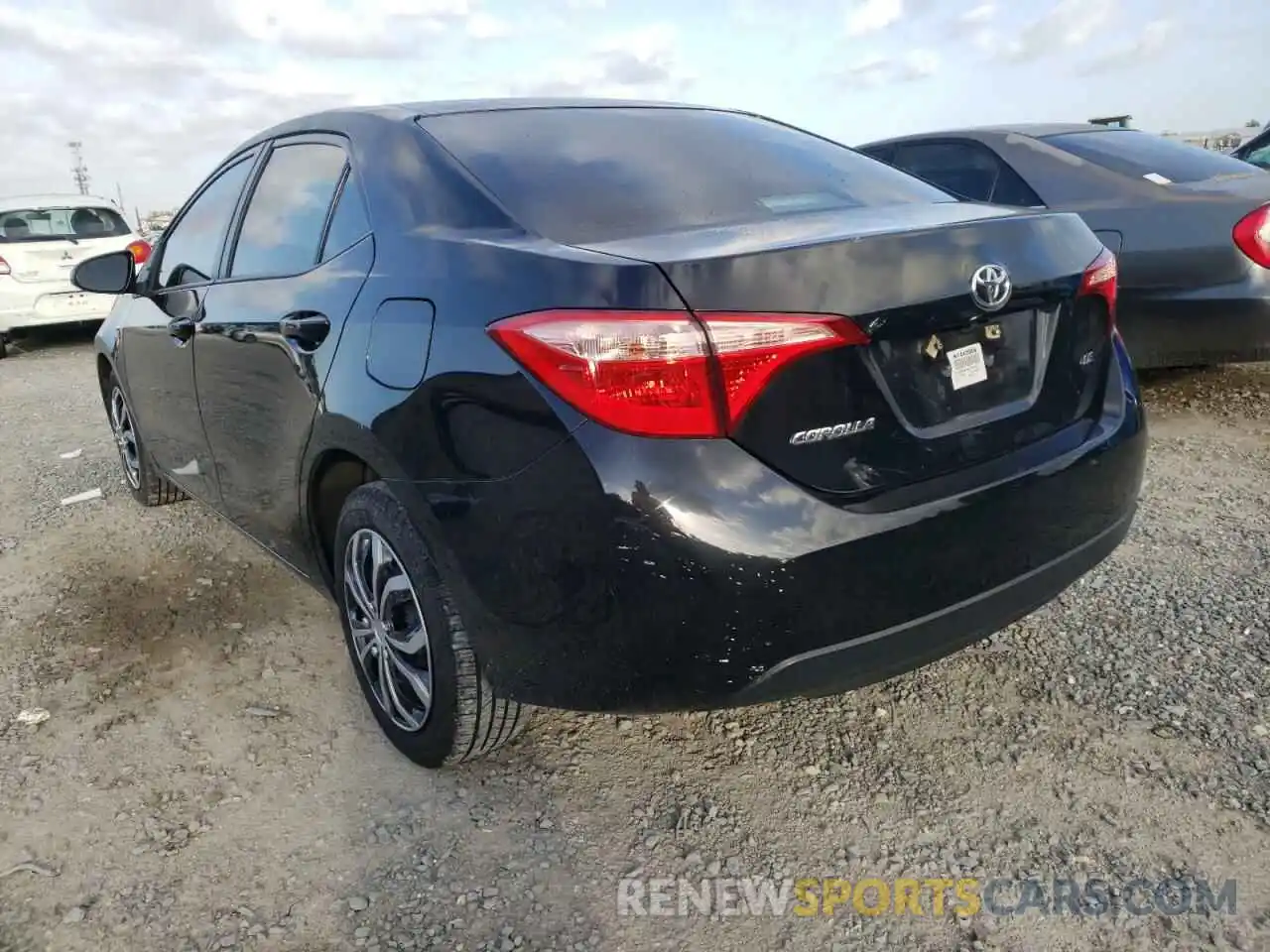 3 Photograph of a damaged car 2T1BURHEXKC191792 TOYOTA COROLLA 2019