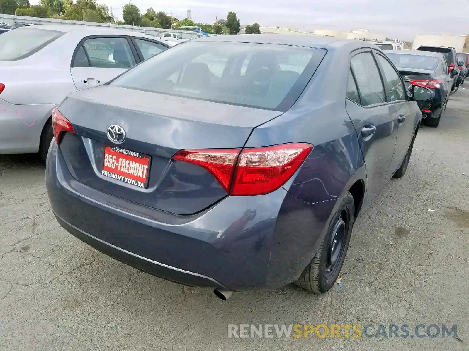 4 Photograph of a damaged car 2T1BURHEXKC192084 TOYOTA COROLLA 2019