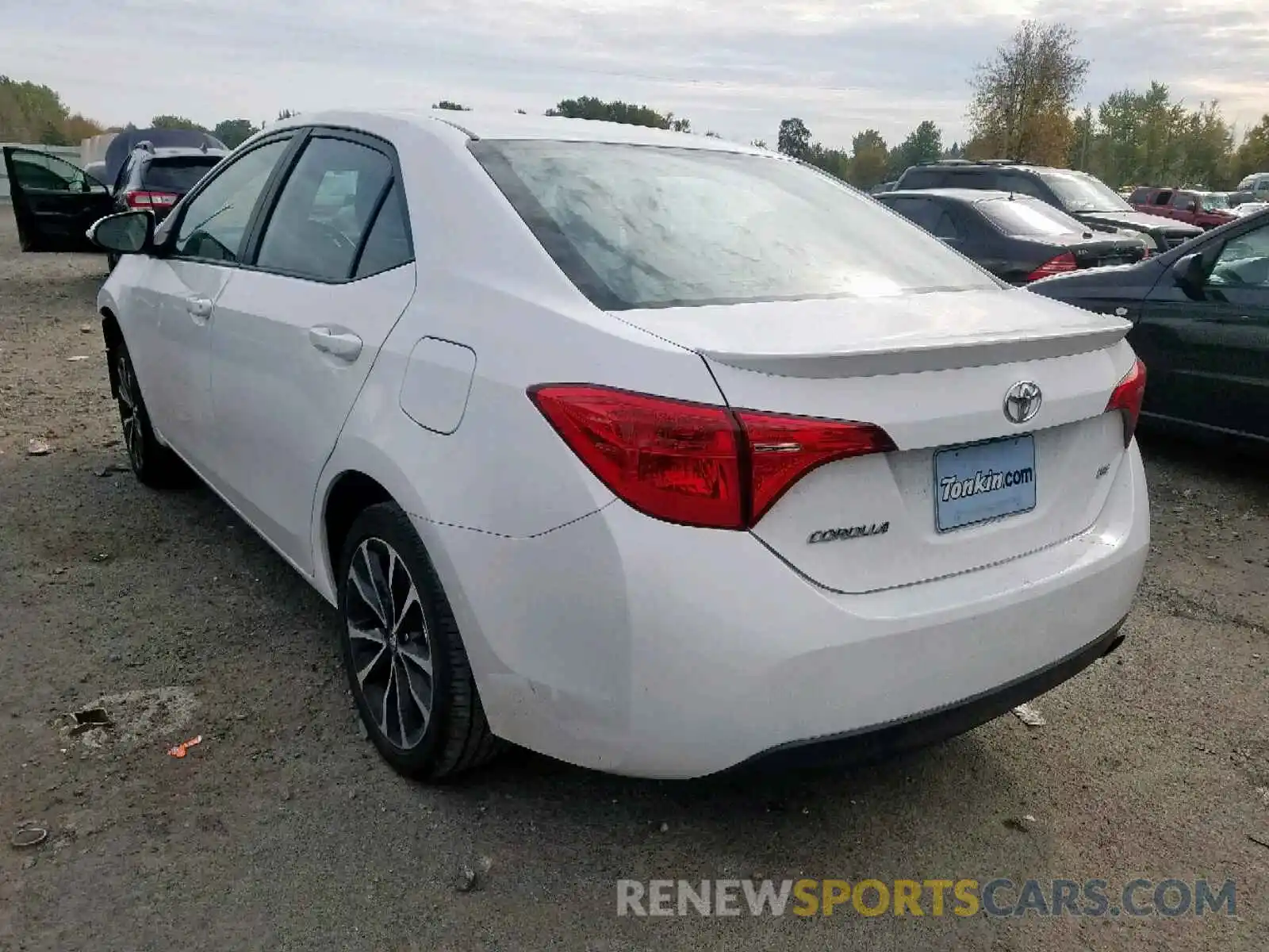 3 Photograph of a damaged car 2T1BURHEXKC192988 TOYOTA COROLLA 2019