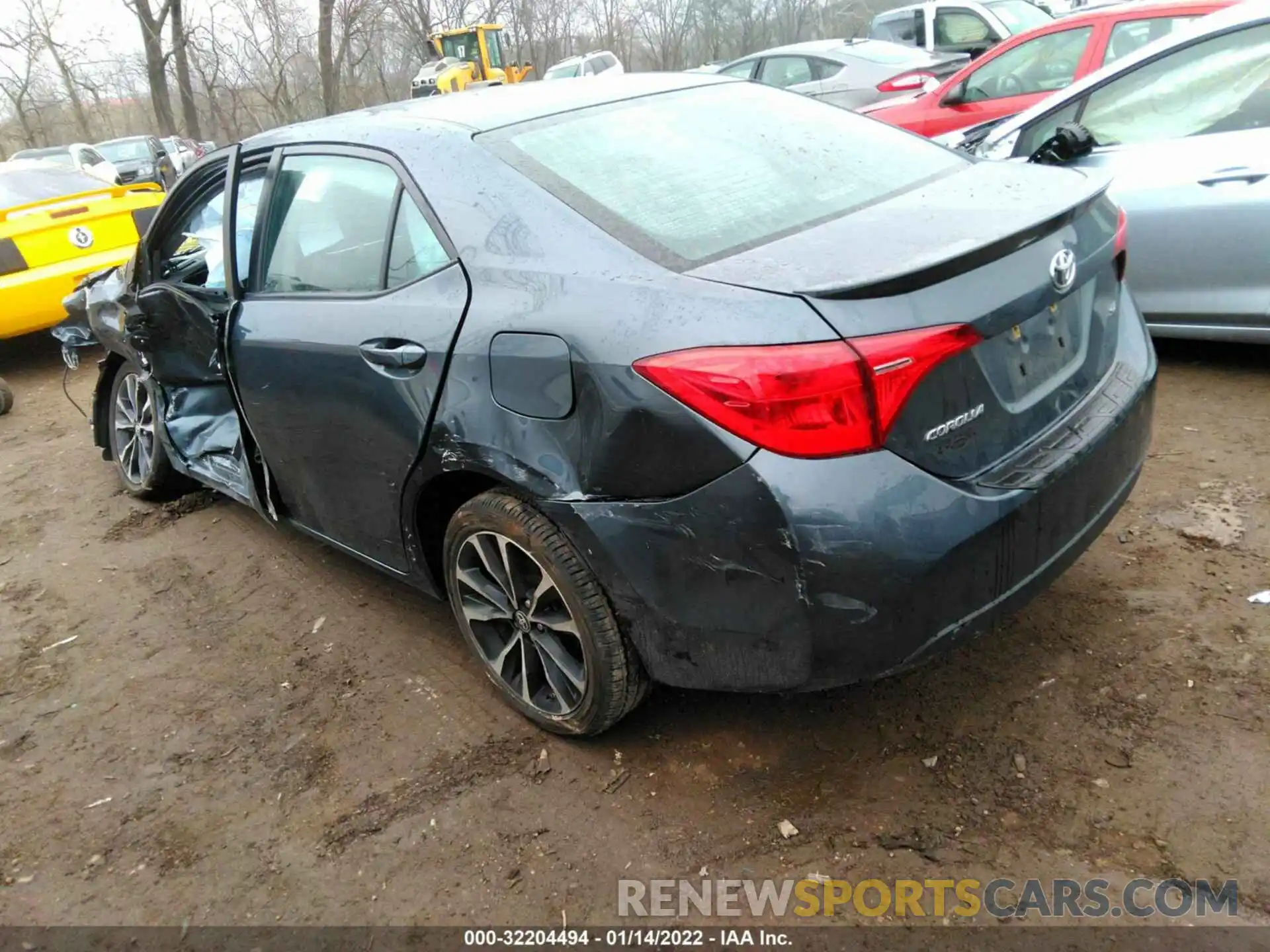 3 Photograph of a damaged car 2T1BURHEXKC193154 TOYOTA COROLLA 2019