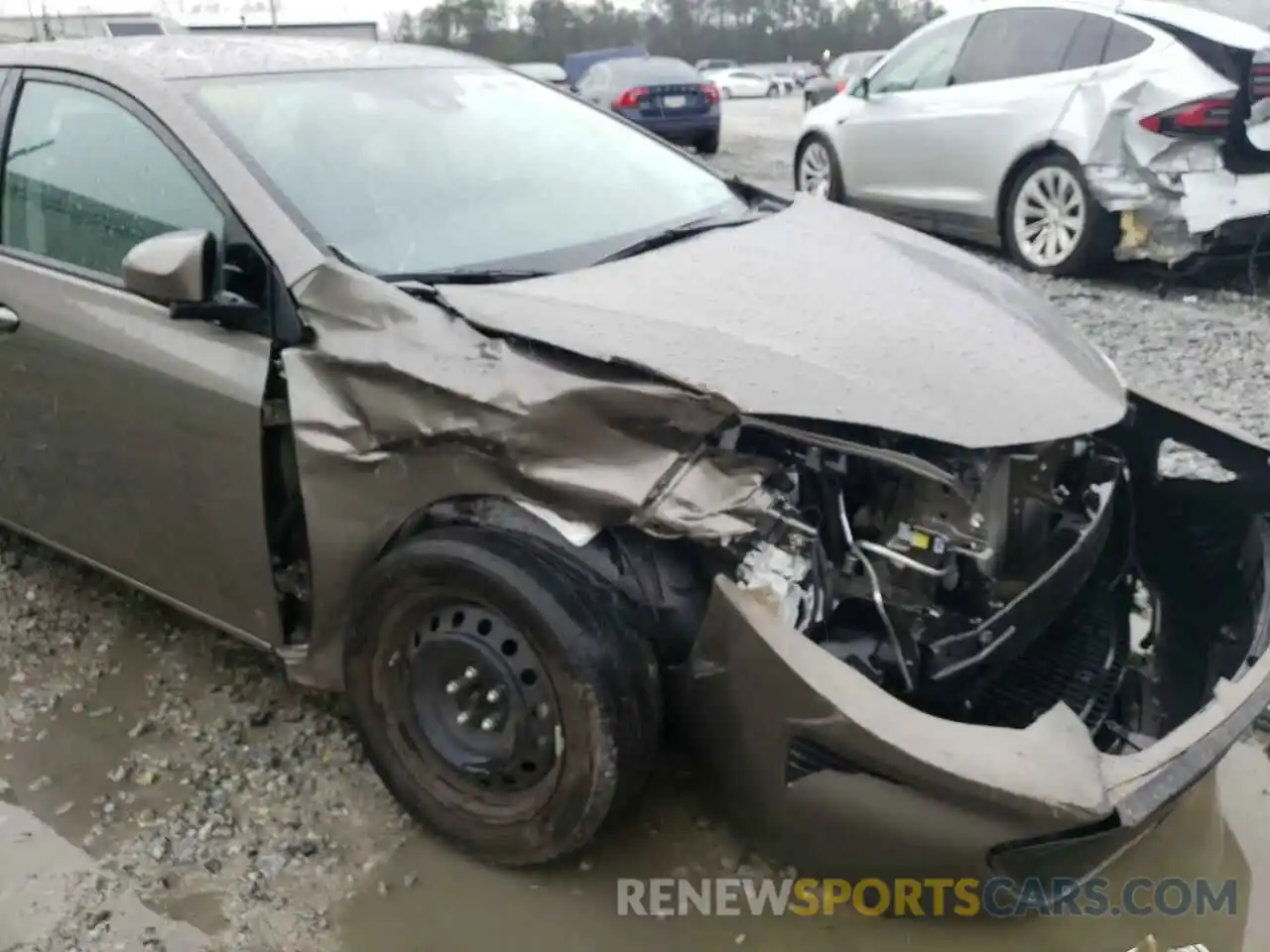 9 Photograph of a damaged car 2T1BURHEXKC193896 TOYOTA COROLLA 2019