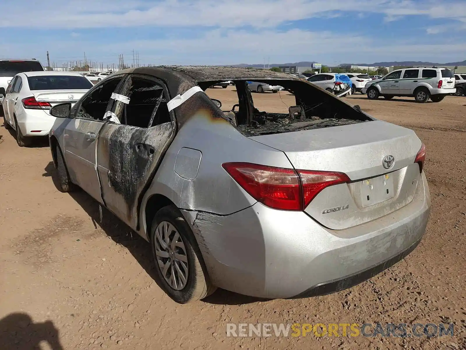 3 Photograph of a damaged car 2T1BURHEXKC194188 TOYOTA COROLLA 2019