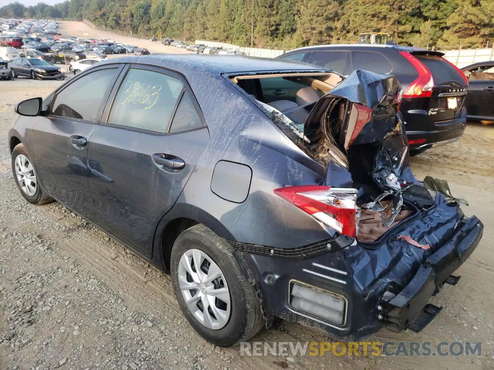 3 Photograph of a damaged car 2T1BURHEXKC194224 TOYOTA COROLLA 2019