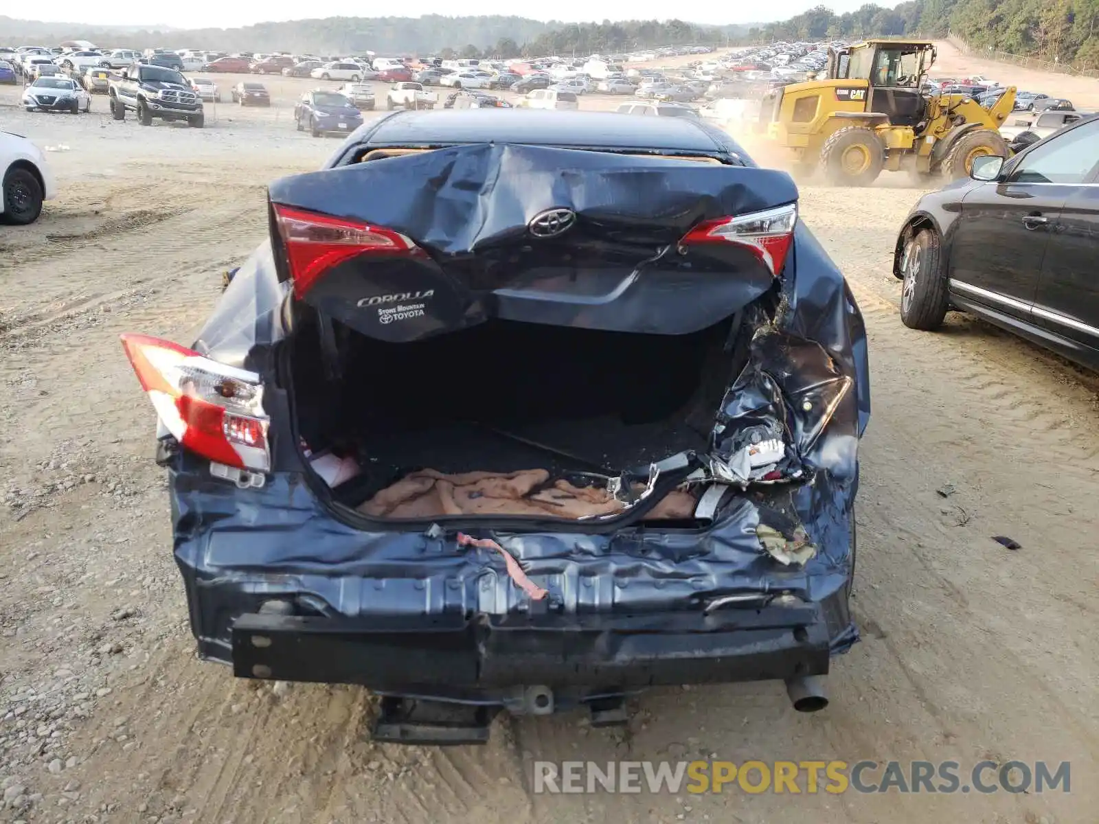 9 Photograph of a damaged car 2T1BURHEXKC194224 TOYOTA COROLLA 2019