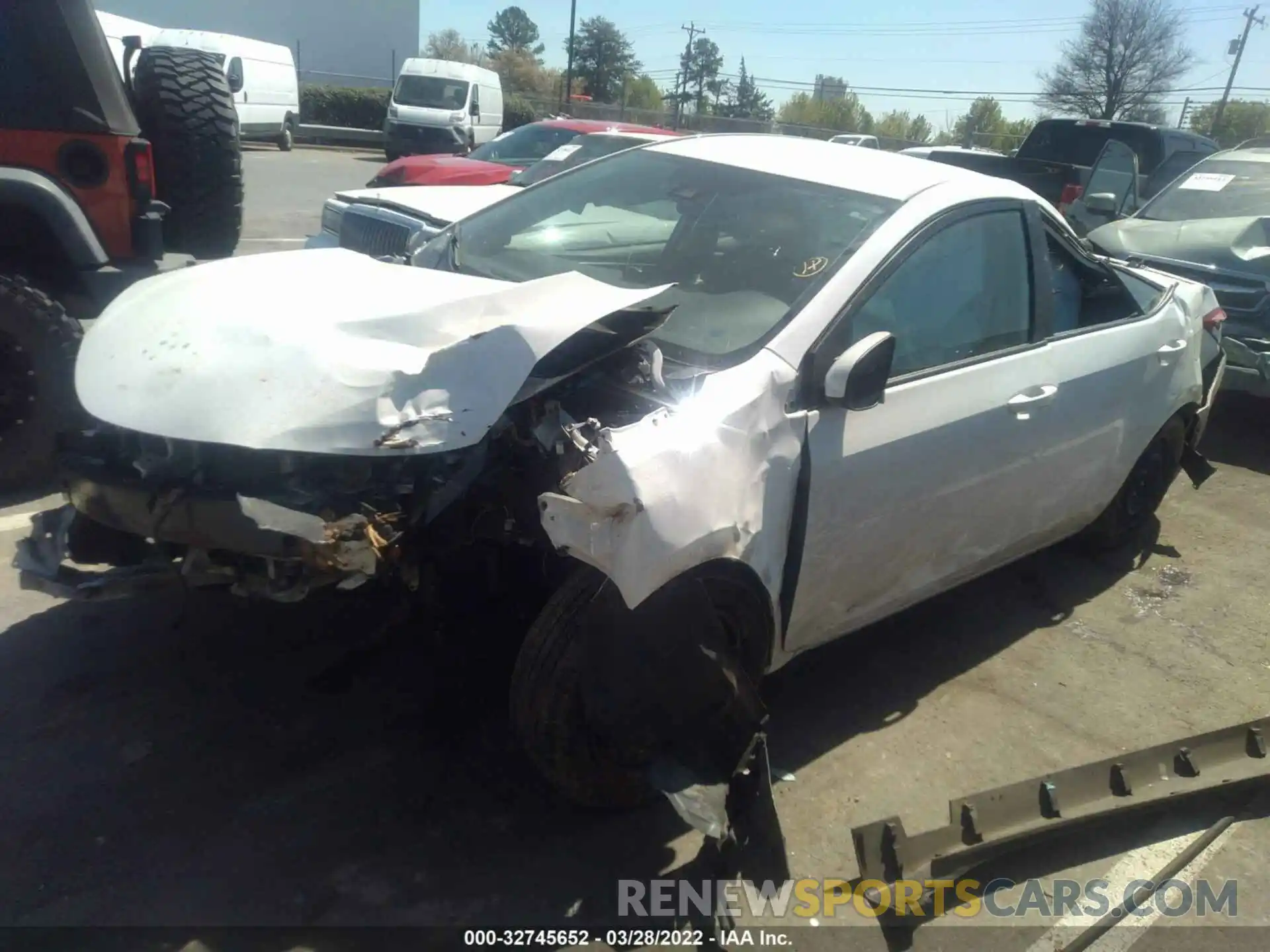 2 Photograph of a damaged car 2T1BURHEXKC196118 TOYOTA COROLLA 2019